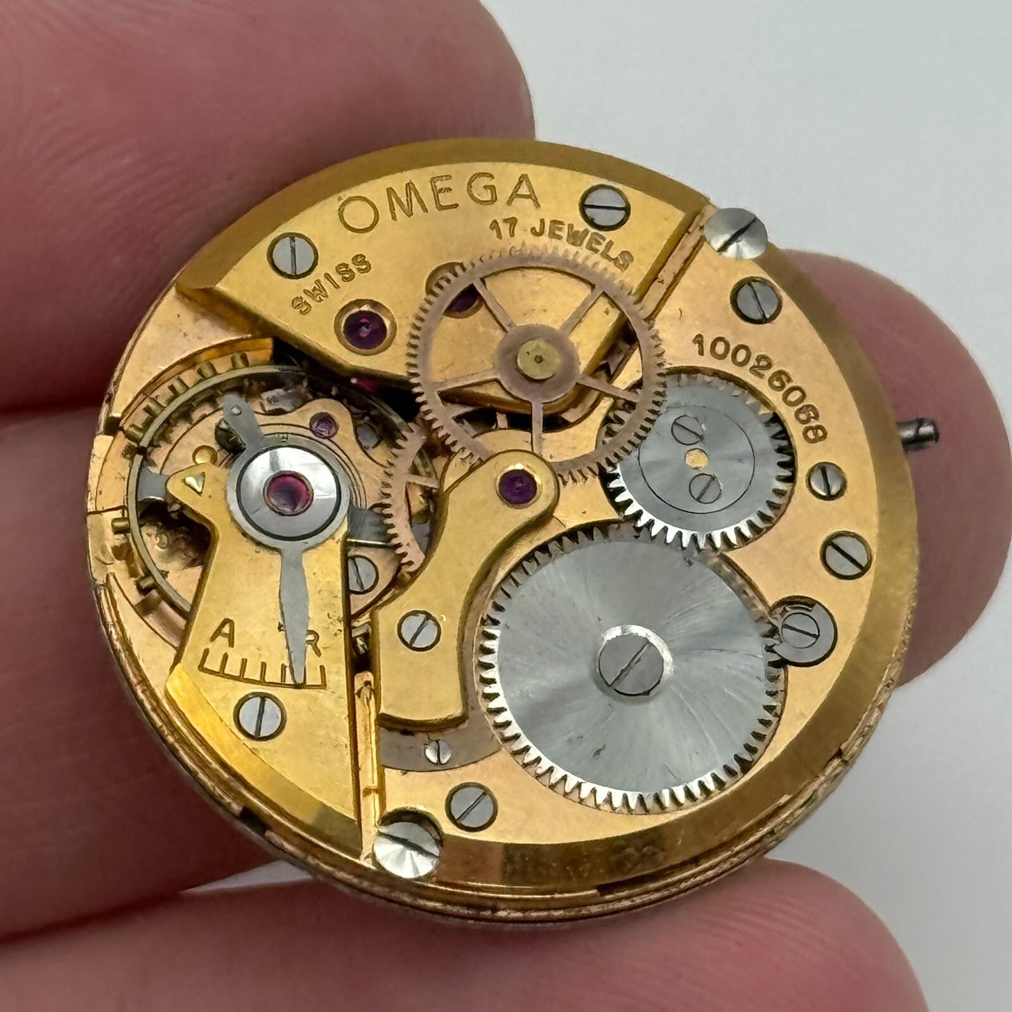 28.6mm 1940s Vintage Omega 28SC Swiss Manual Wind Watch Movement PARTS REPAIR