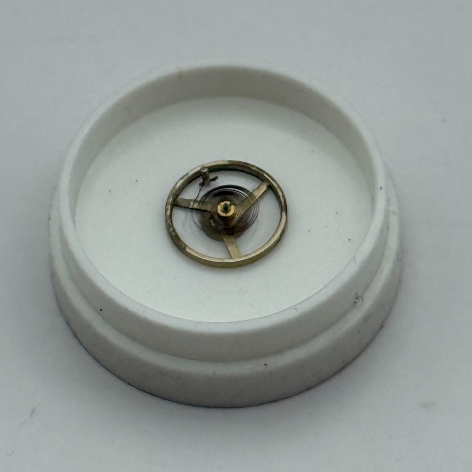 AS 1677 Balance Wheel Complete And Spring 5 1/2’’’ 1225 M Watch Movement Parts