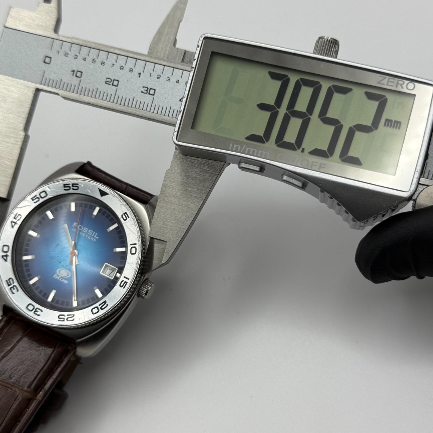 Fossil Blue 100 Meters Men’s Watch Quartz AM-3680 Date Dial Steel Working 38mm