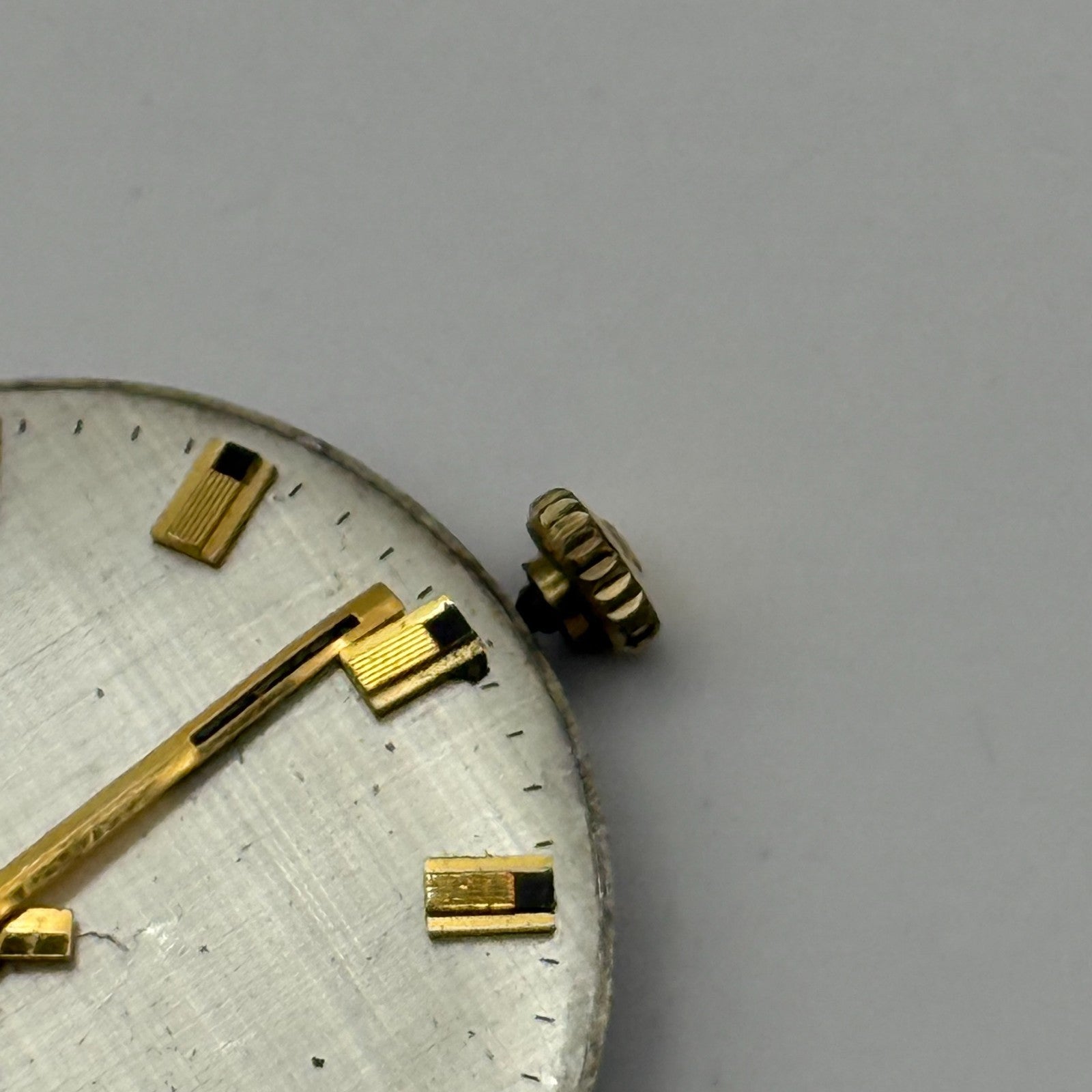 Marvin 621 Watch Movement Manual Wind Vintage Swiss 17 Jewels Parts 25.9mm