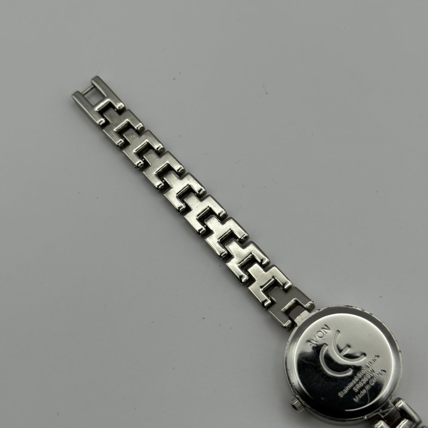 Avon Ladies Quartz Watch Mother of Pearl Dial Silver Tone Bracelet Working 21mm