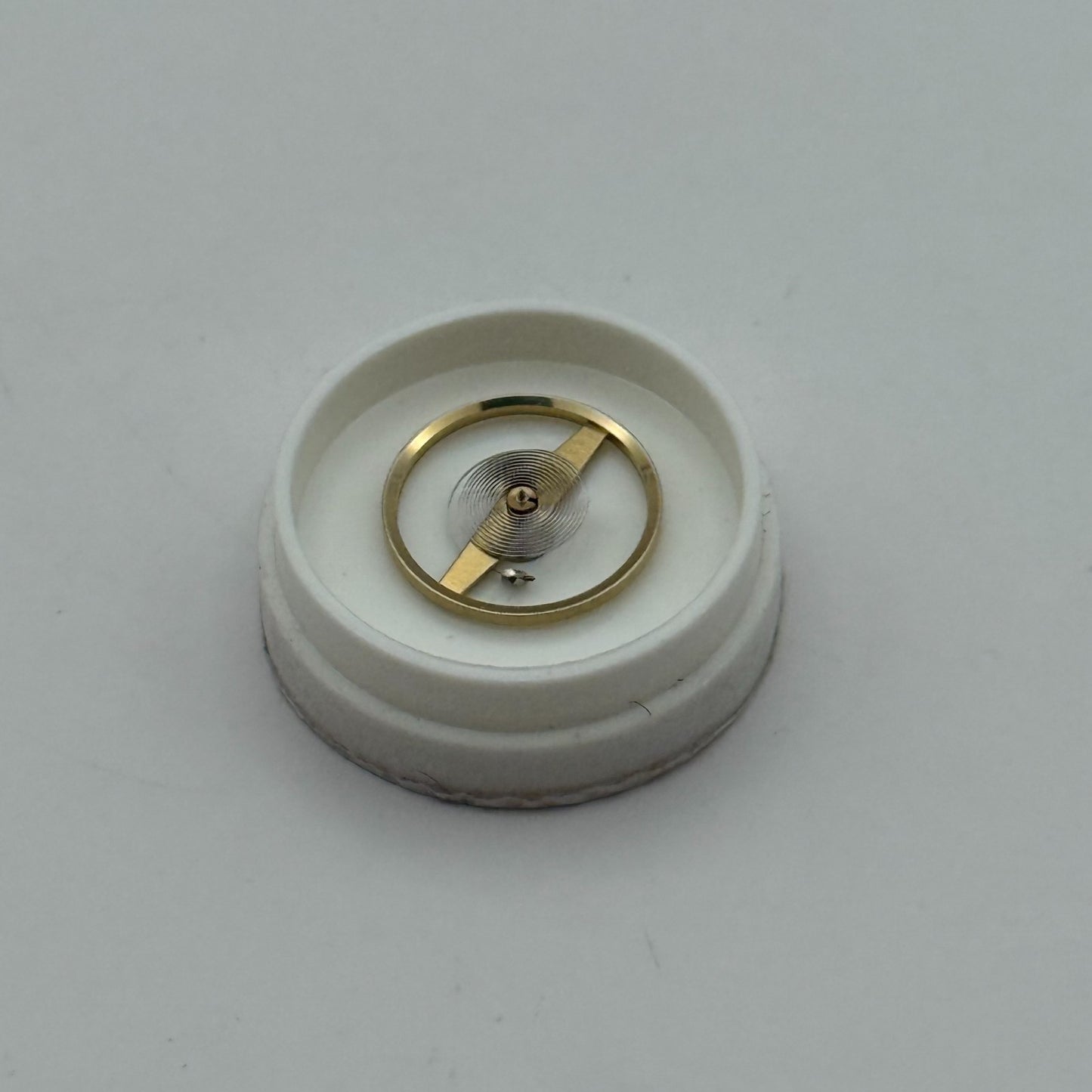 ST 1800 1805 Balance Wheel Complete And Spring 1509 M Watch Movement Parts NOS