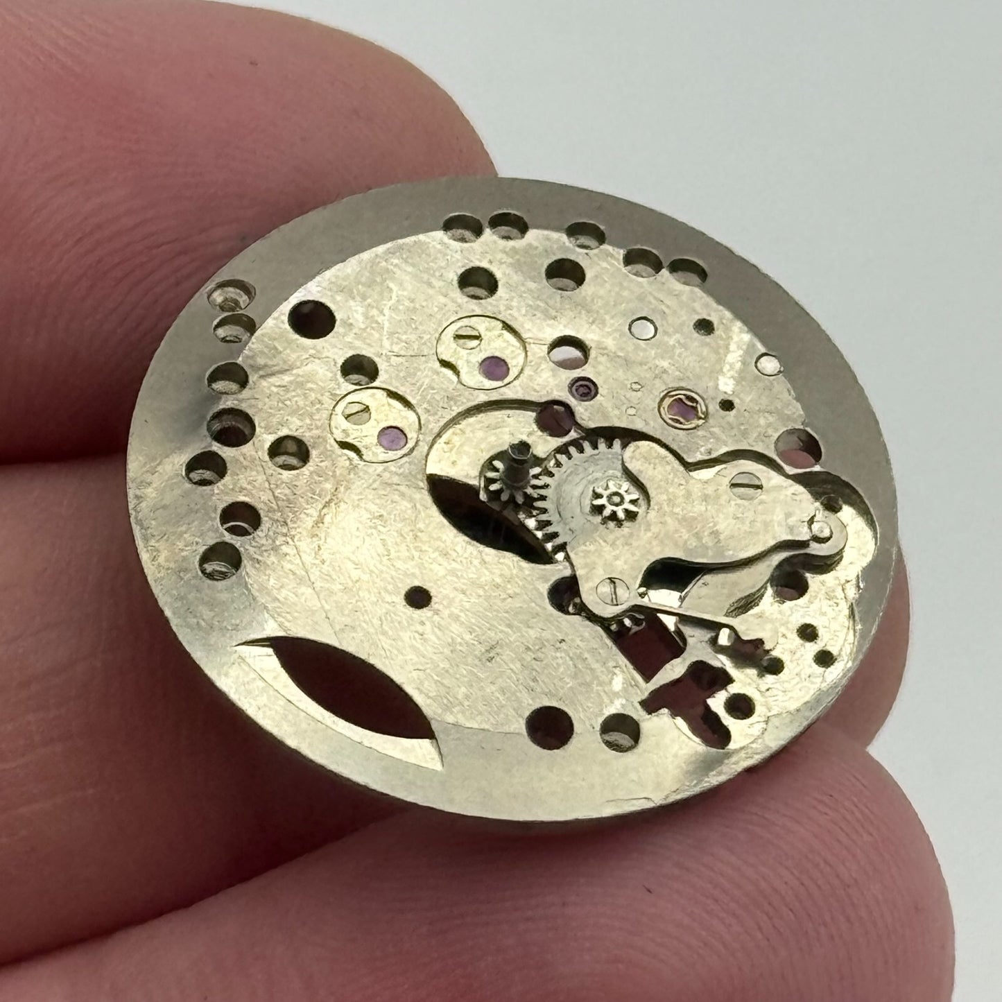 25.8mm Mens ST 1686 Manual Wind Partial Watch Movement Swiss Vintage PARTS SPARE