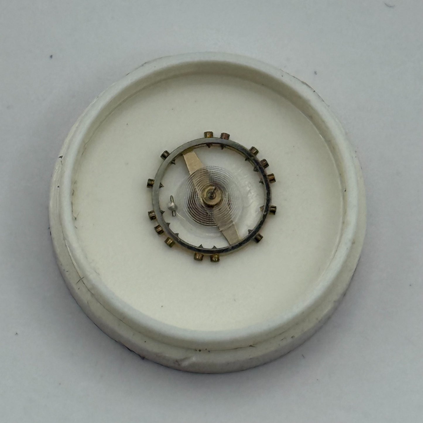 FEF 270 Balance Wheel Complete And Spring  5¼’’’ 173 M Watch Movement Parts NOS