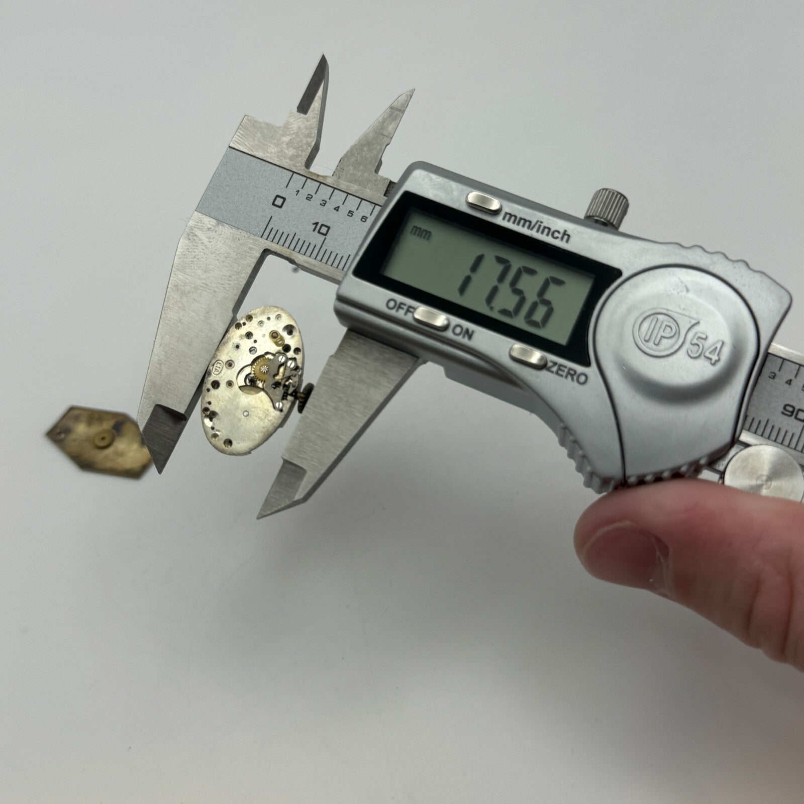 14.7mm ETA Oval 15 Jewels Swiss Manual Wind Watch Movement Vintage PARTS SPARES