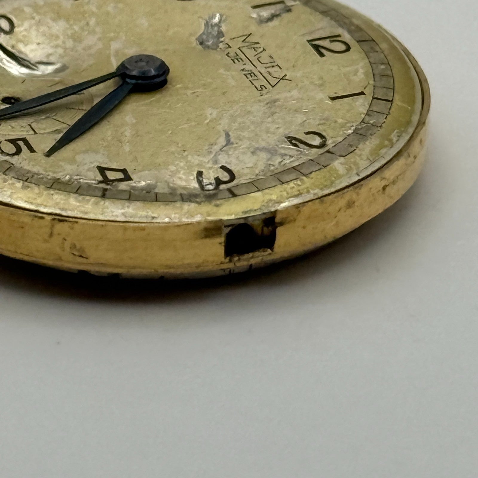 Majex Buren 370 Watch Movement Manual Wind Vintage Swiss 17 Jewels Parts 25.9mm