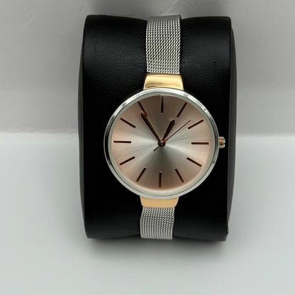 Working  Ladies Accessories Silver Tone Adjustable Mesh Strap 34mm Quartz Watch