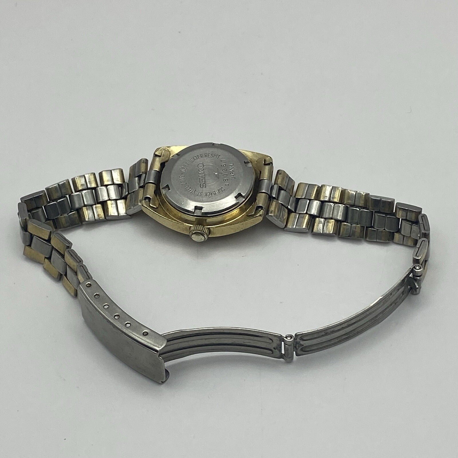 25mm RUNNING TO REPAIR Vintage Seiko Hi Beat 2205 - 0221 Ladies Watch 2205A