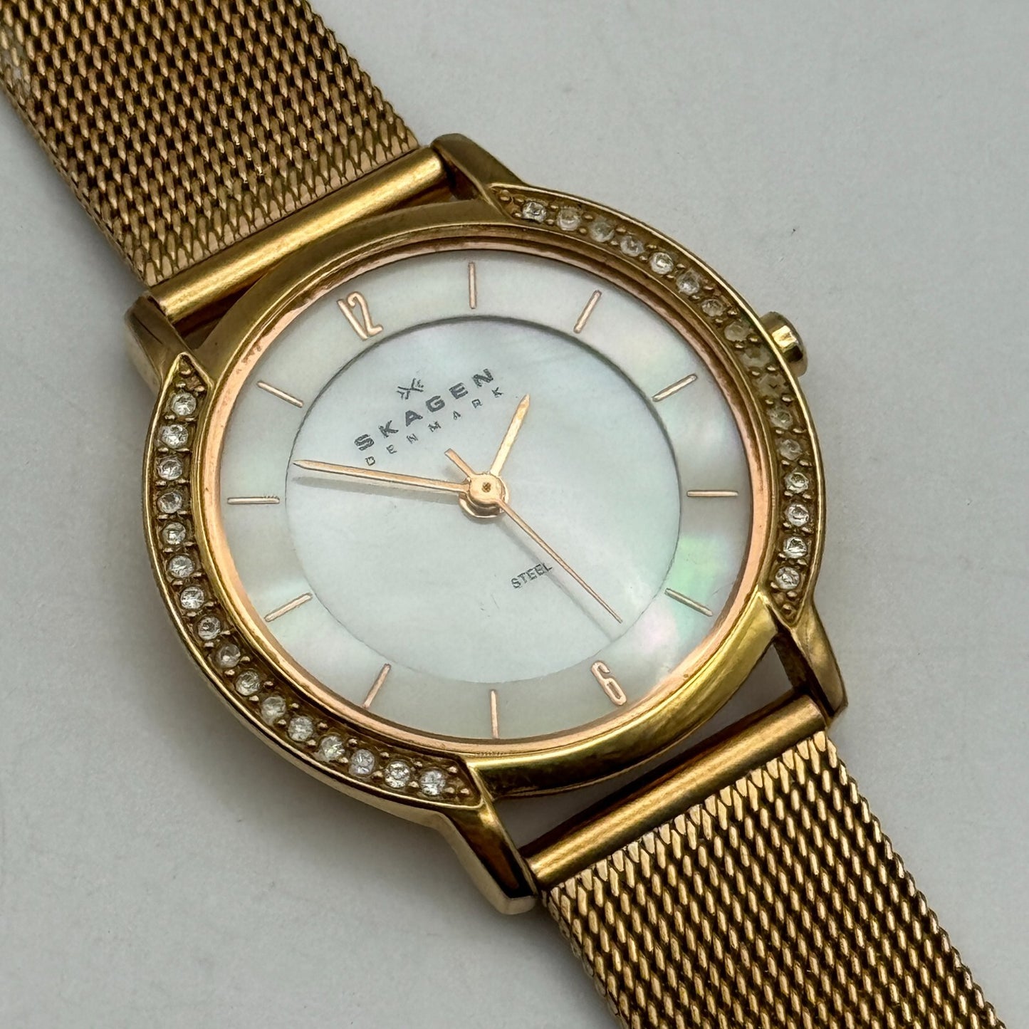 28mm Working Skagen Denmark 804SRR Steel Rose Gold Tone MOP Quartz Watch 8 Inch