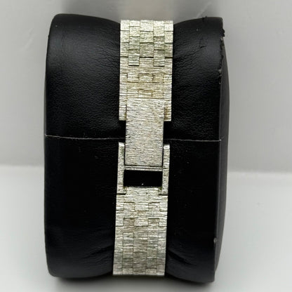 16mm Vintage Accurist 17 Jewels Bark Affect Swiss Manual Wind Watch PARTS REPAIR