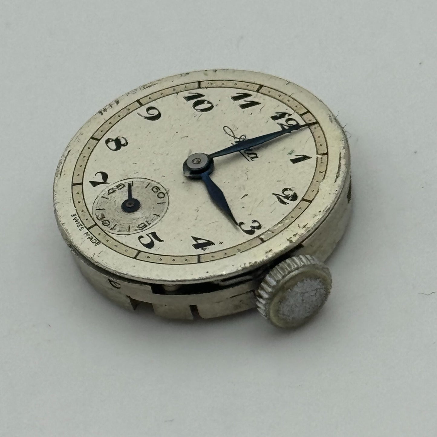 19.7mm Avia Dennison Denisteel Manual Wind Swiss Watch Movement Vintage PARTS