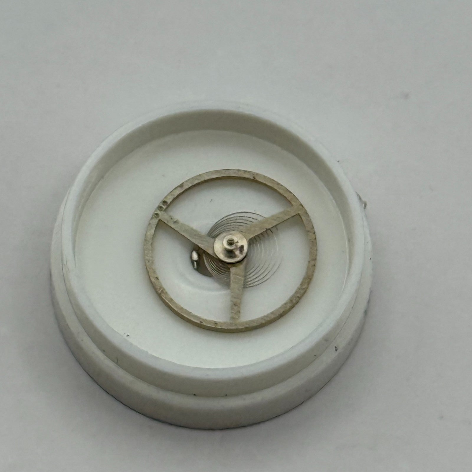 ST 1686 1786 Balance Complete Inca KIF Renata 1115 M Watch Movement DAMAGED