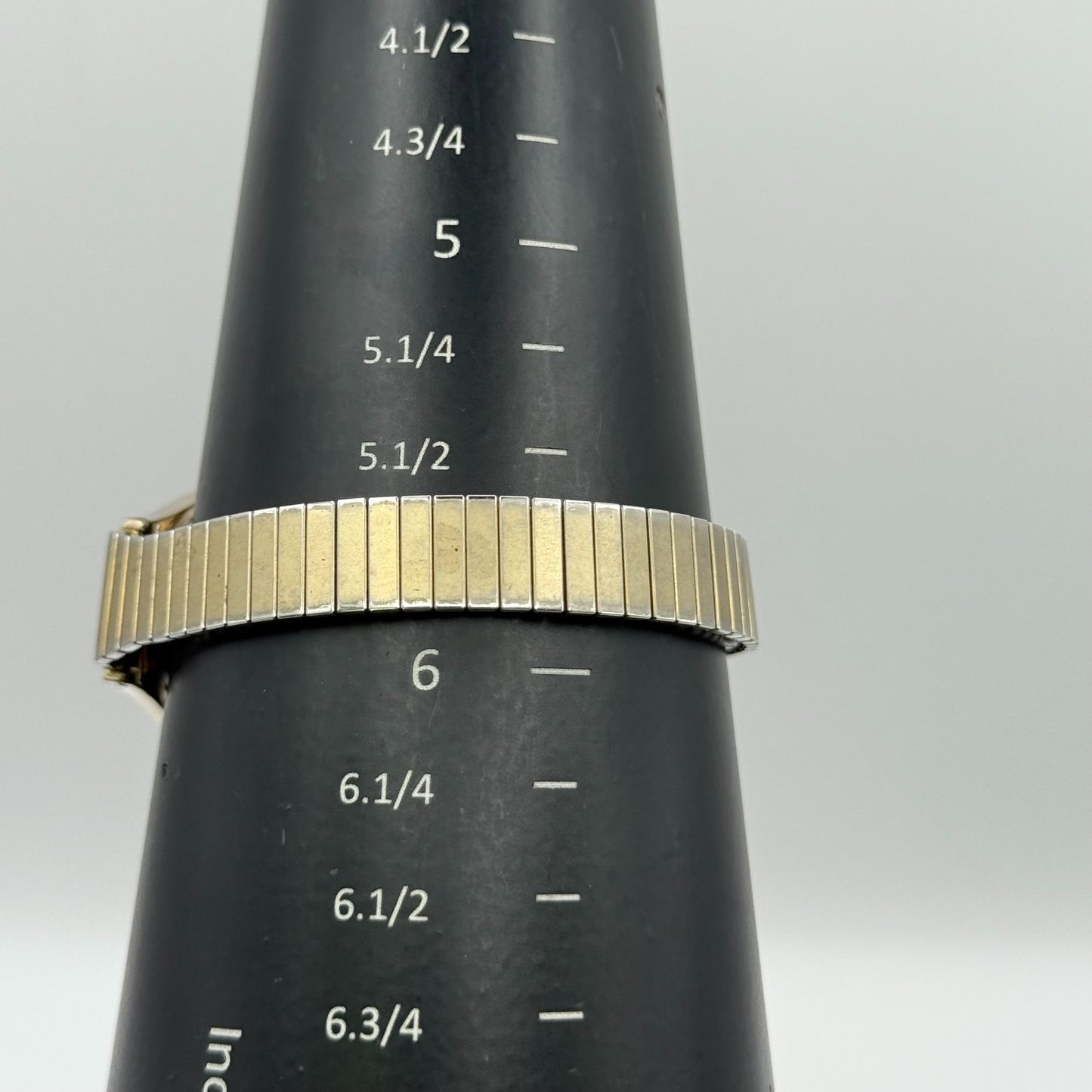 Sekonda USSR Ladies Quartz Watch White Dial Gold Tone Stretch Band Working 22mm