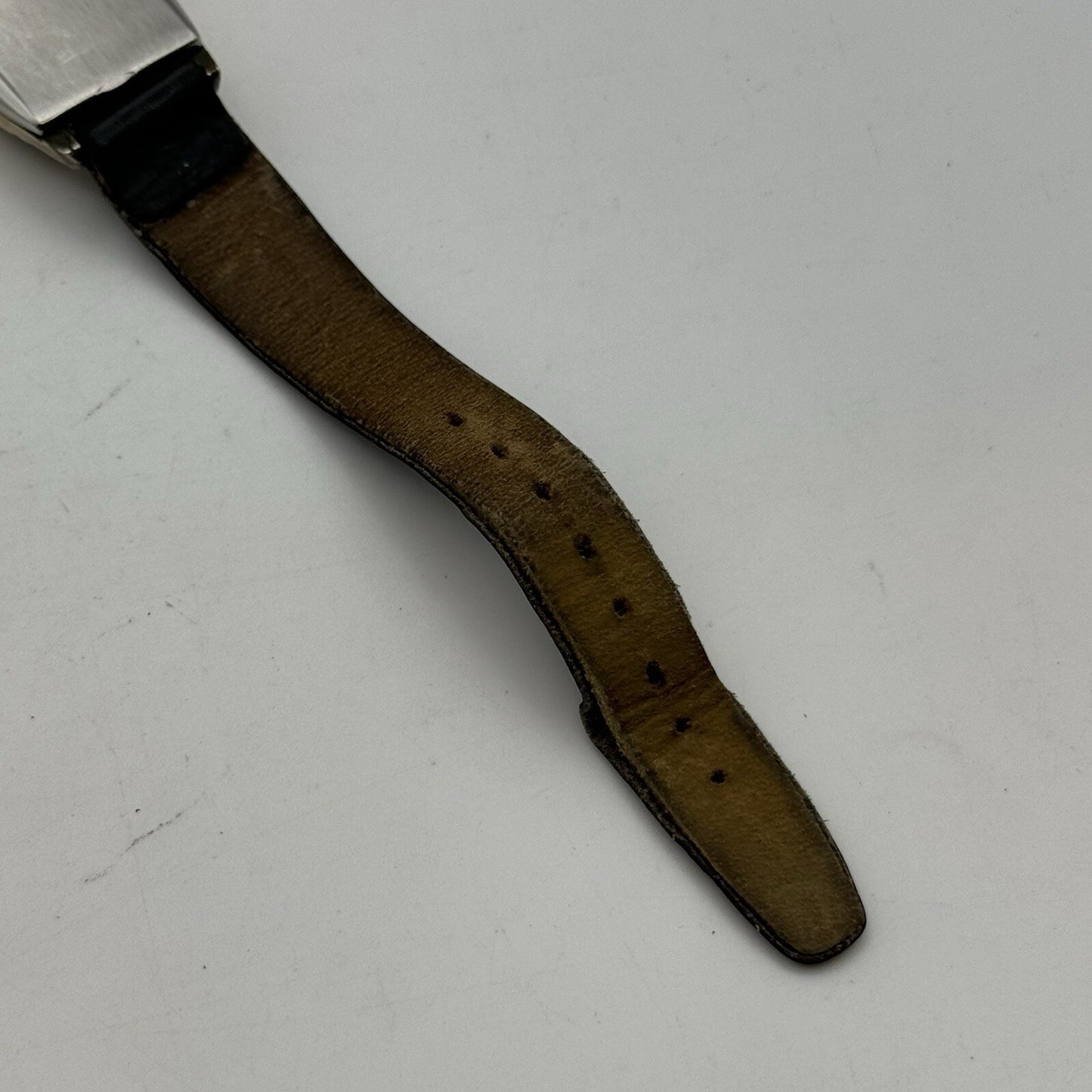 24mm RUNNING Gruen Precision 115 Curved Art Deco Tank Watch Vintage TO RESTORE