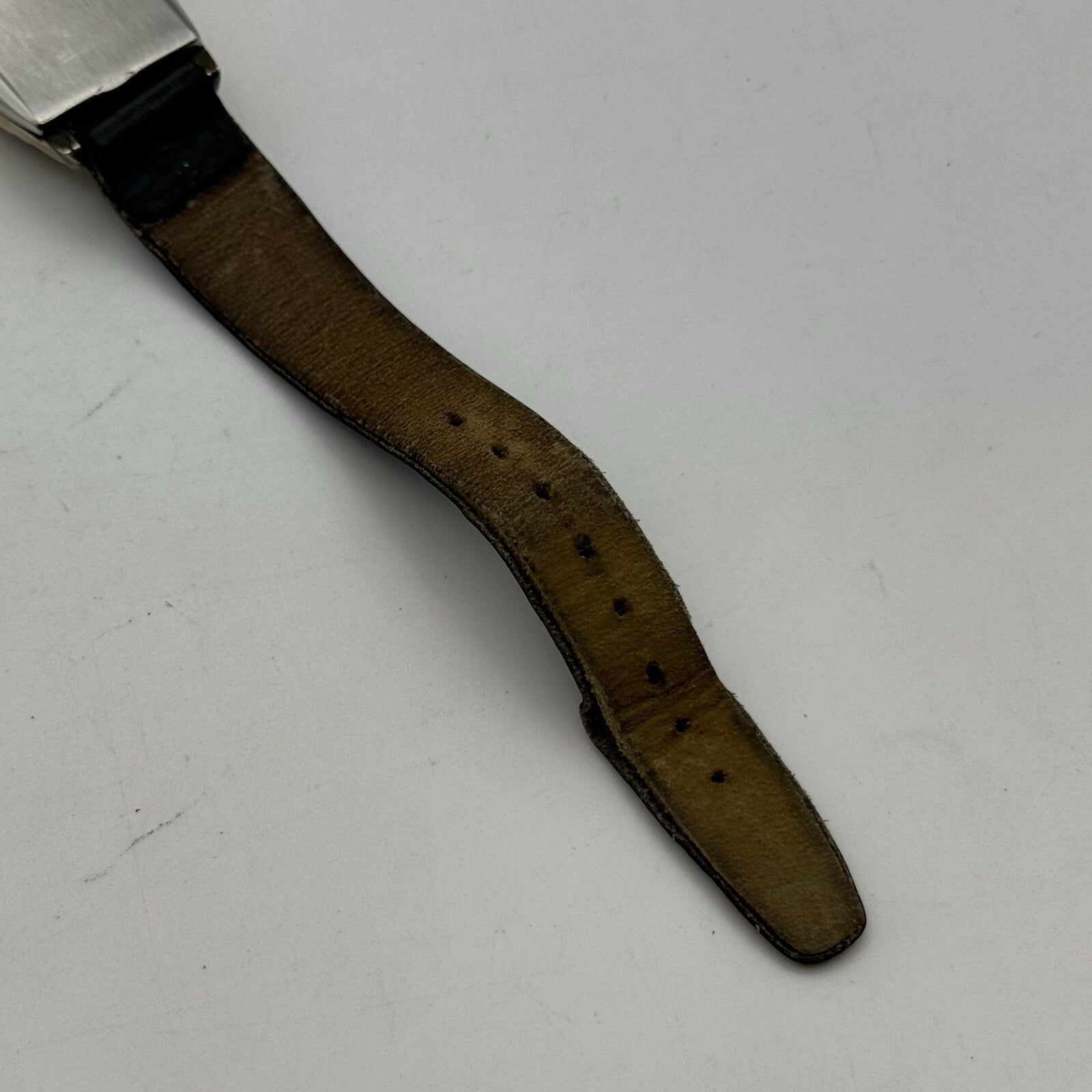 24mm RUNNING Gruen Precision 115 Curved Art Deco Tank Watch Vintage TO RESTORE