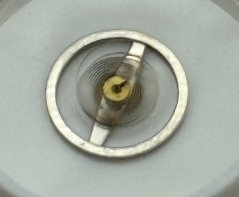 RL 9033/21 Balance Wheel Complete And Spring  Watch Movement Parts NOS