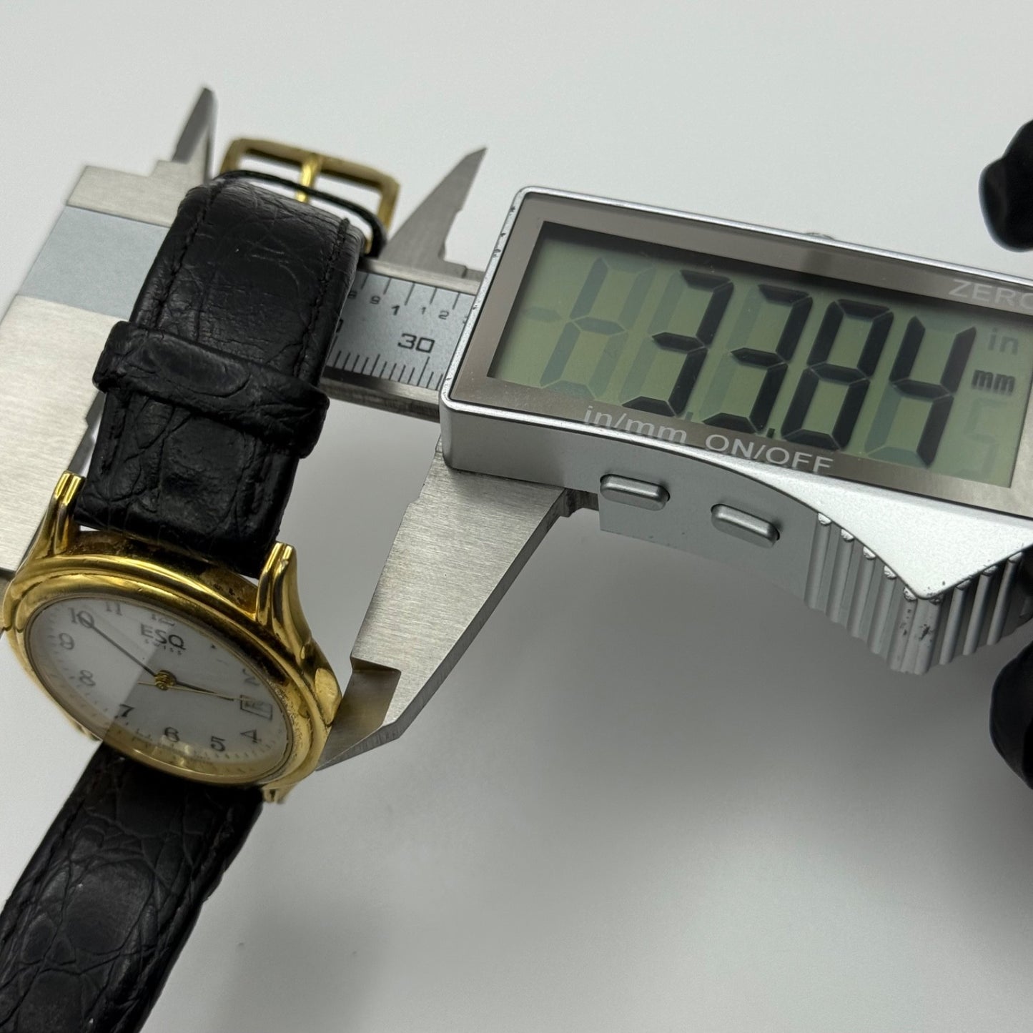 Working Esquire ESQ 300328 Date Swiss 33mm Quartz Watch New Battery Adjustable