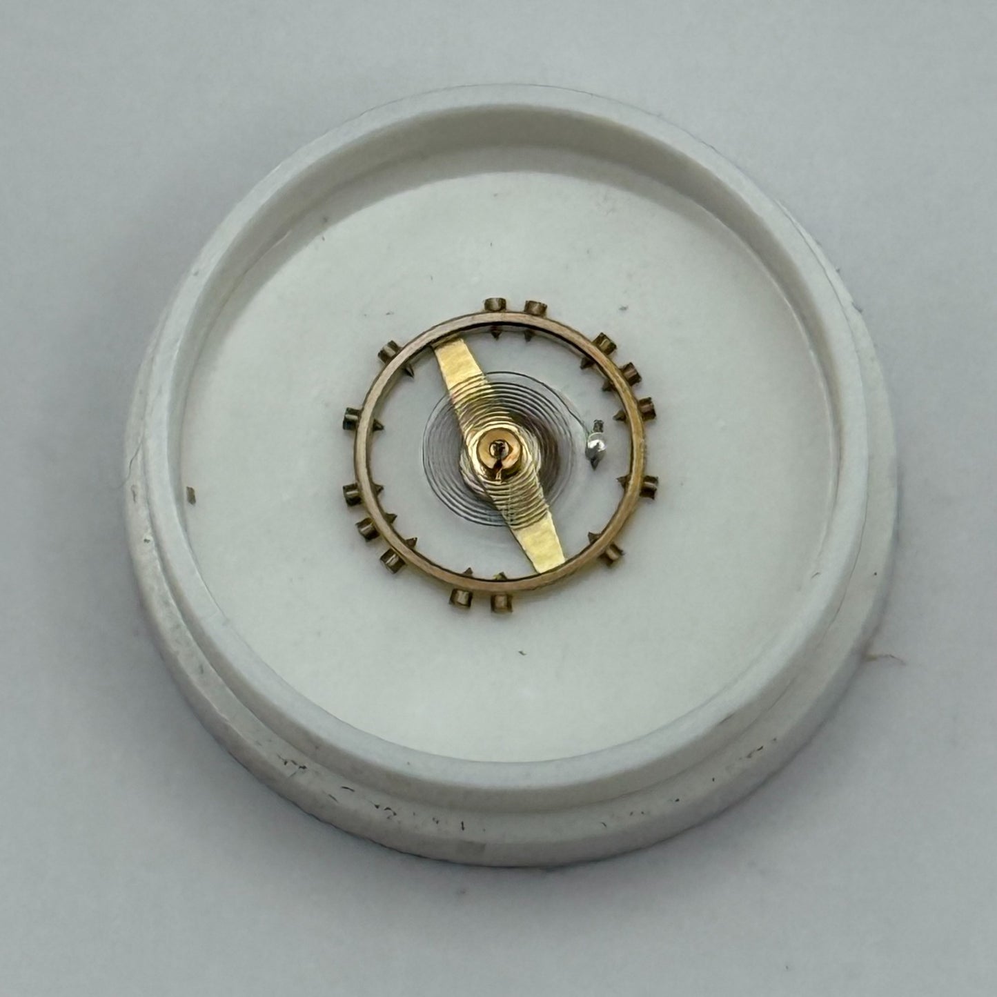 FEF 270 Balance Wheel Complete And Spring  5¼’’’  173 M Watch Movement Parts NOS