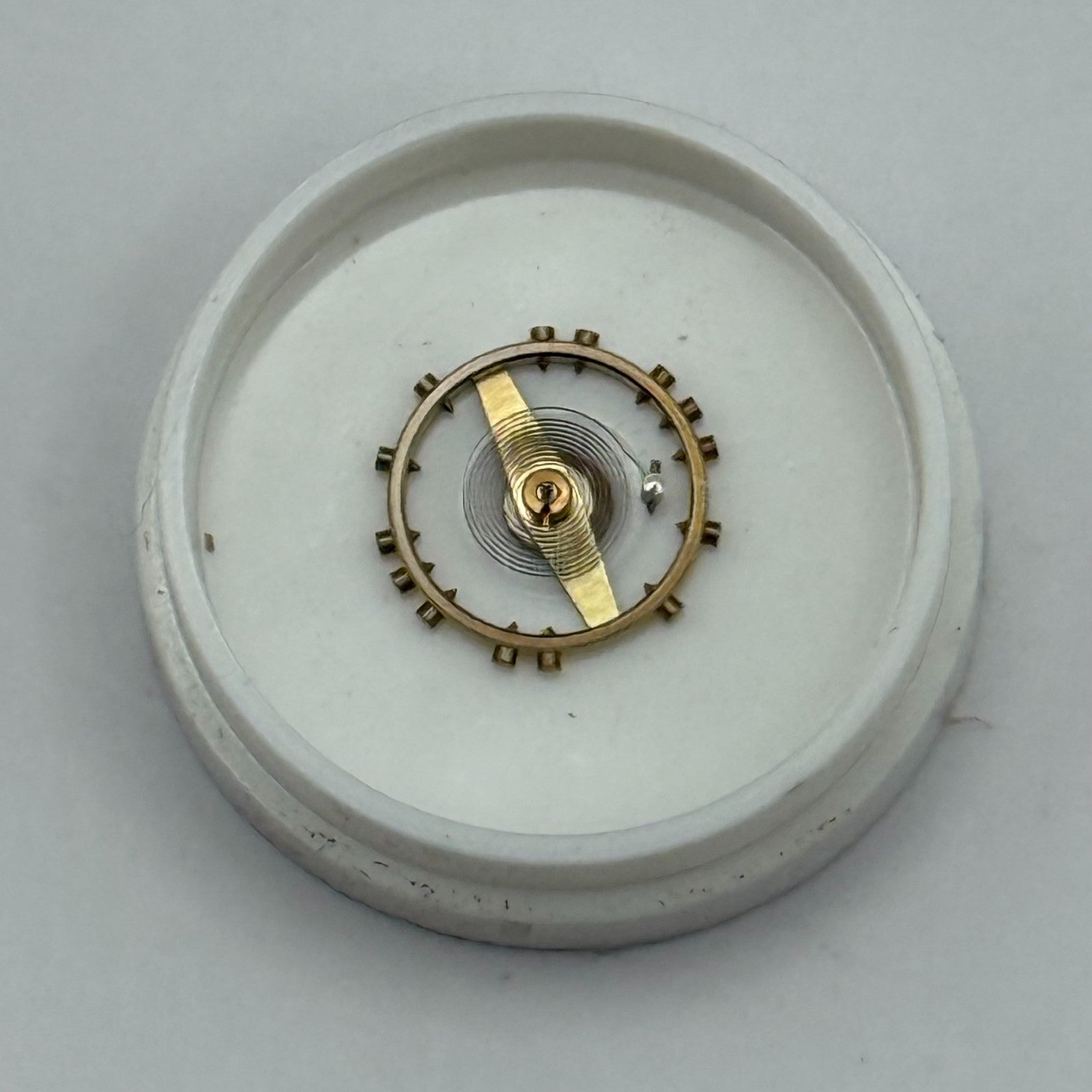 FEF 270 Balance Wheel Complete And Spring  5¼’’’  173 M Watch Movement Parts NOS