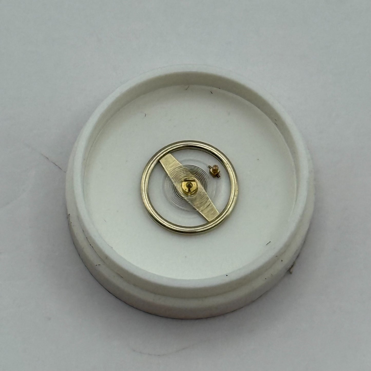 RL 8013 Balance Wheel Complete And Spring  8¾’’’ 1458 M Watch Movement Parts NOS