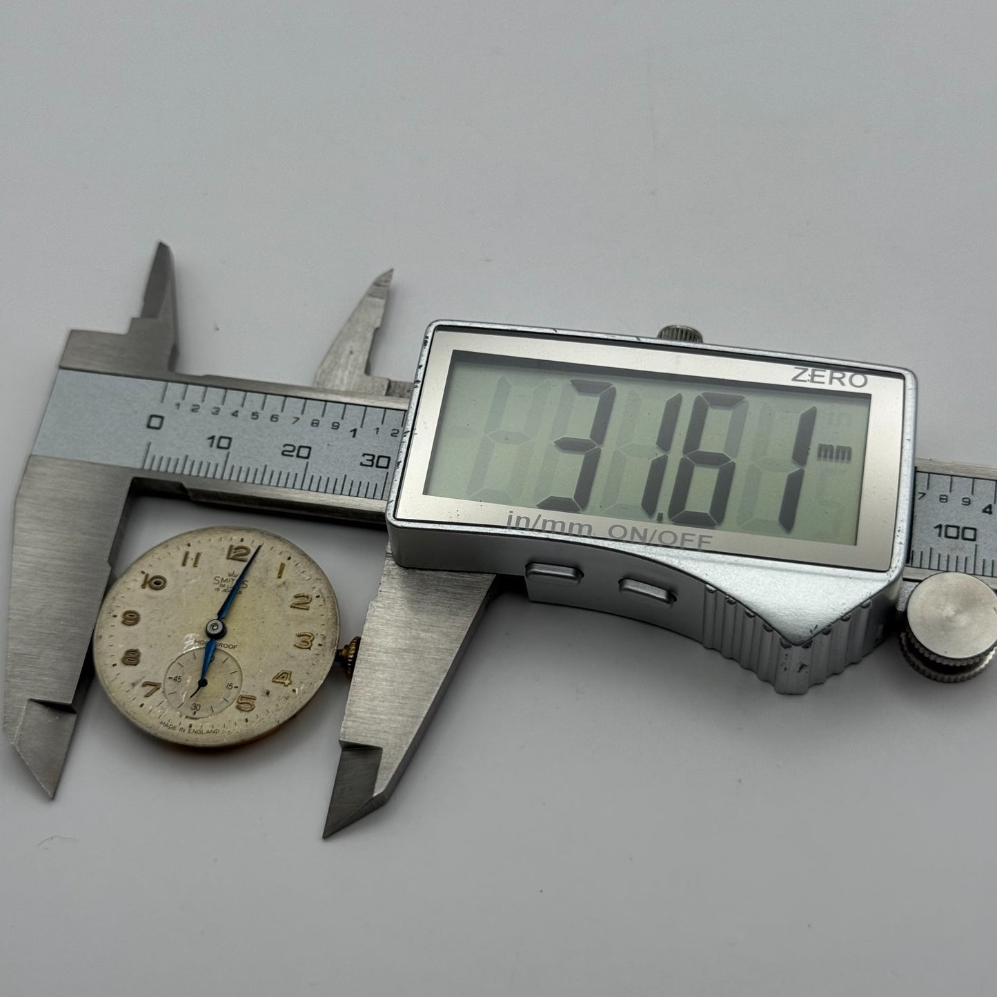 Smiths De Luxe 15 Jewels Shockproof Watch Movement Manual Wind Parts 26.8mm