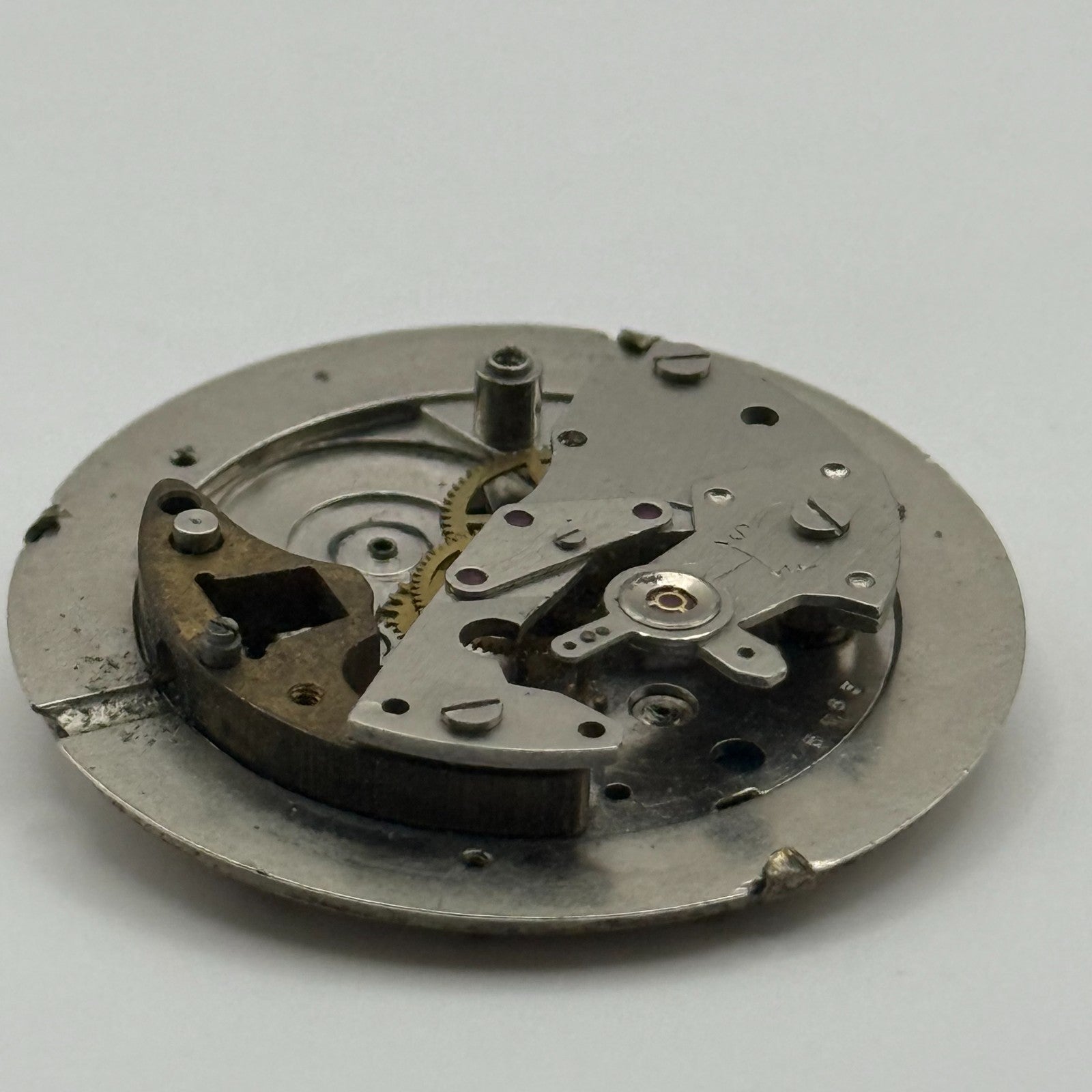 Smiths Shockproof Date 5T65 Watch Movement Manual Wind Vintage Parts Repair 23mm