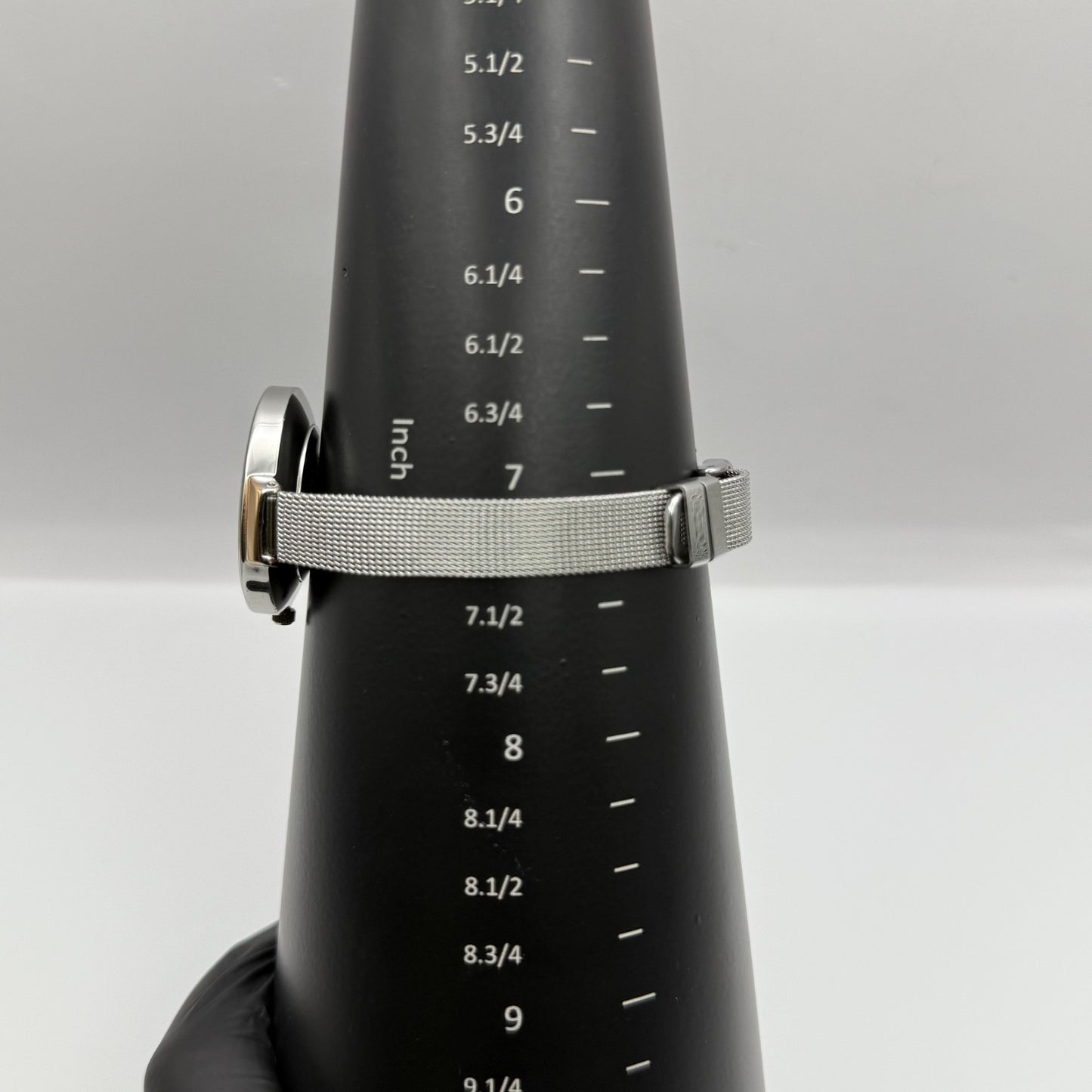 Working  Ladies Accessories Silver Tone Adjustable Mesh Strap 34mm Quartz Watch