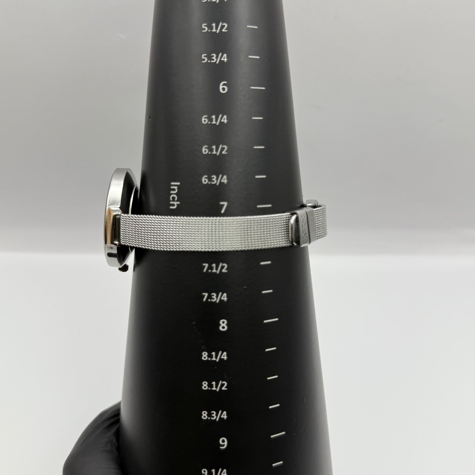 Working  Ladies Accessories Silver Tone Adjustable Mesh Strap 34mm Quartz Watch