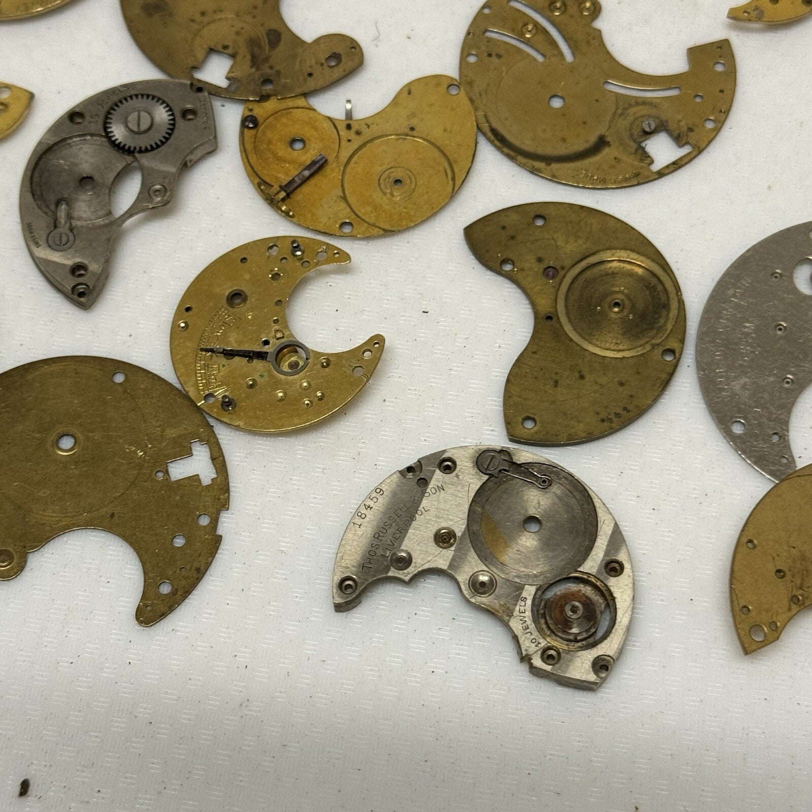 250 Grams Mixed Small Pocket Watch Movement Parts Watchmakers Job Lot Spares