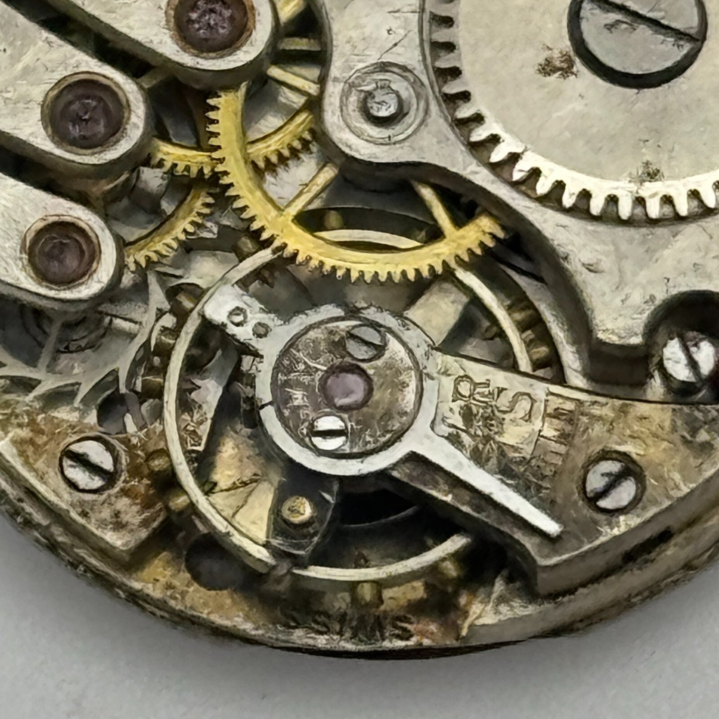 23.7mm Unidentified Porcelain Bullseye Dial Trench Watch Movement Manual Wind