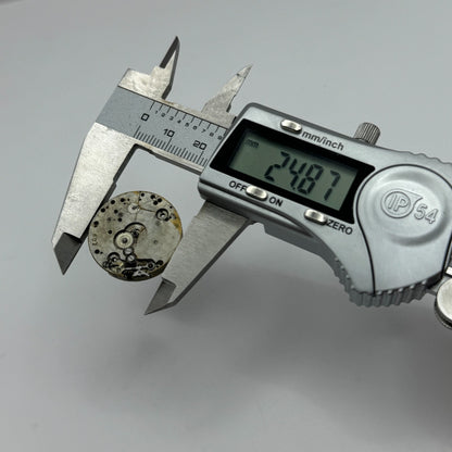 24.8mm Interesting Unidentified 607 Manual Wind Swiss Watch Movement PARTS SPARE