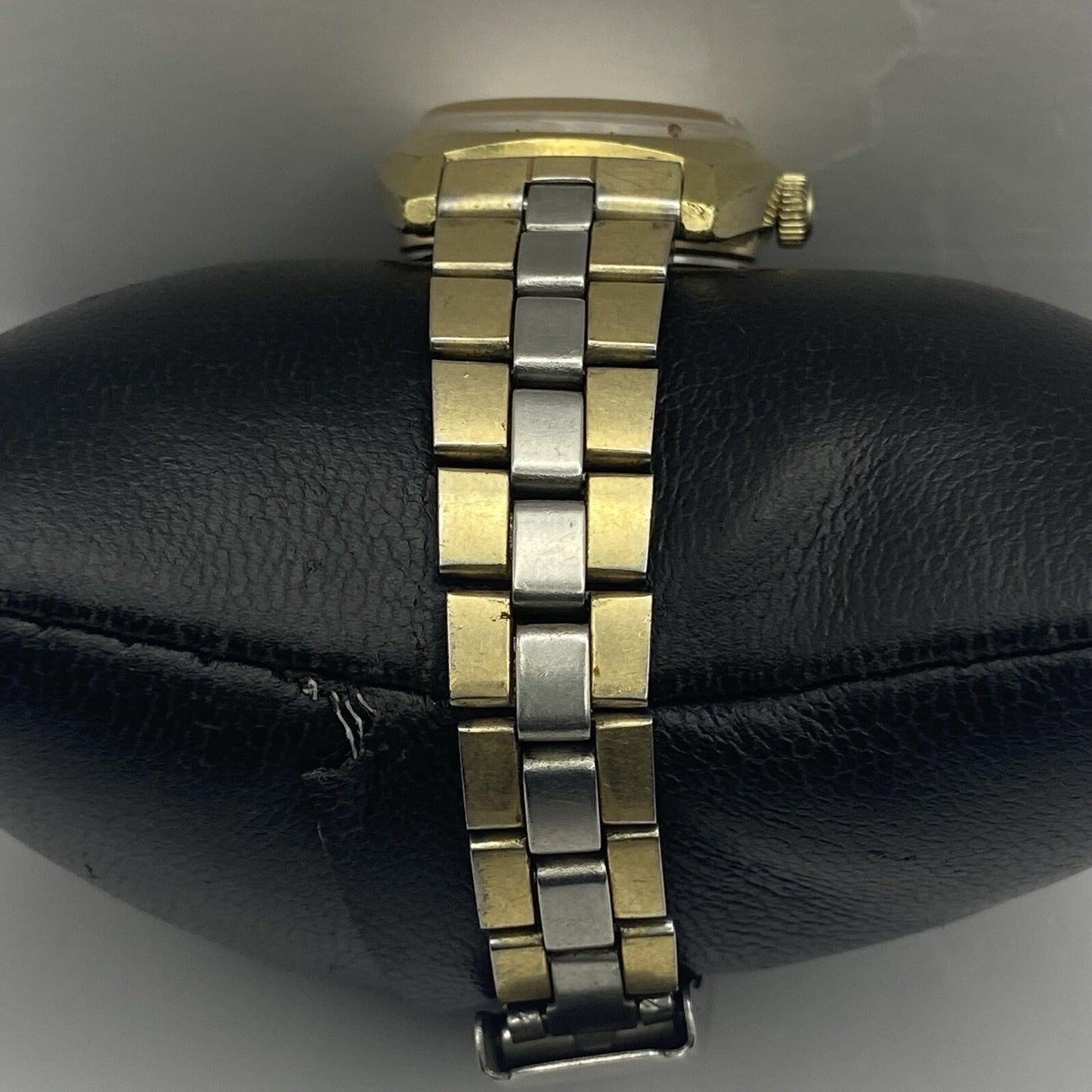 25mm RUNNING TO REPAIR Vintage Seiko Hi Beat 2205 - 0221 Ladies Watch 2205A