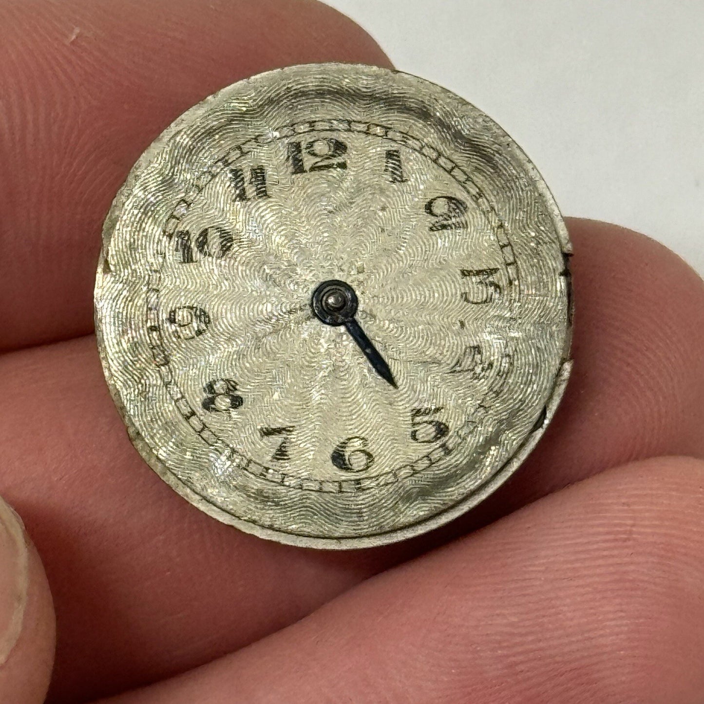 23.7mm Vintage TRUMP Watch Movement 15 Jewels 2 Adj Swiss Manual Wind To Restore