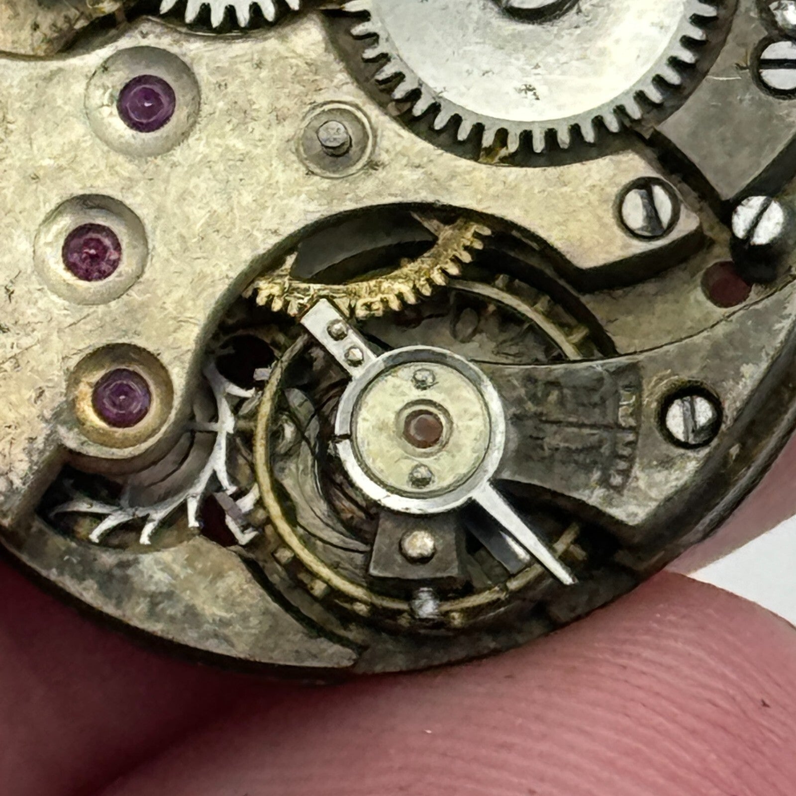 23.6mm Unidentified Cal 8028 Manual Wind Watch Movement Swiss Vintage PARTS