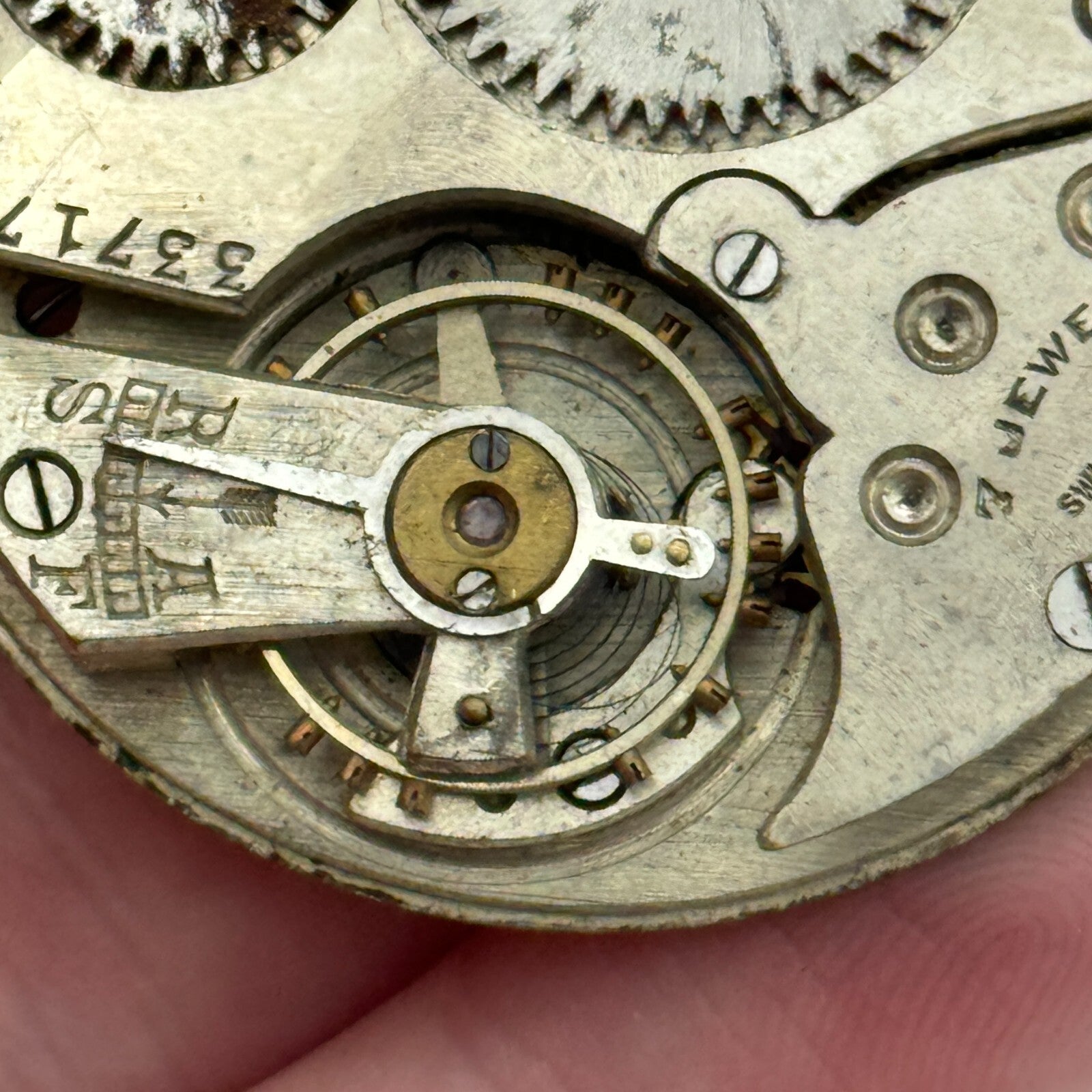 42.7mm Unidentified 7 Jewels Patent Depose Vintage Pocket Watch Movement PARTS