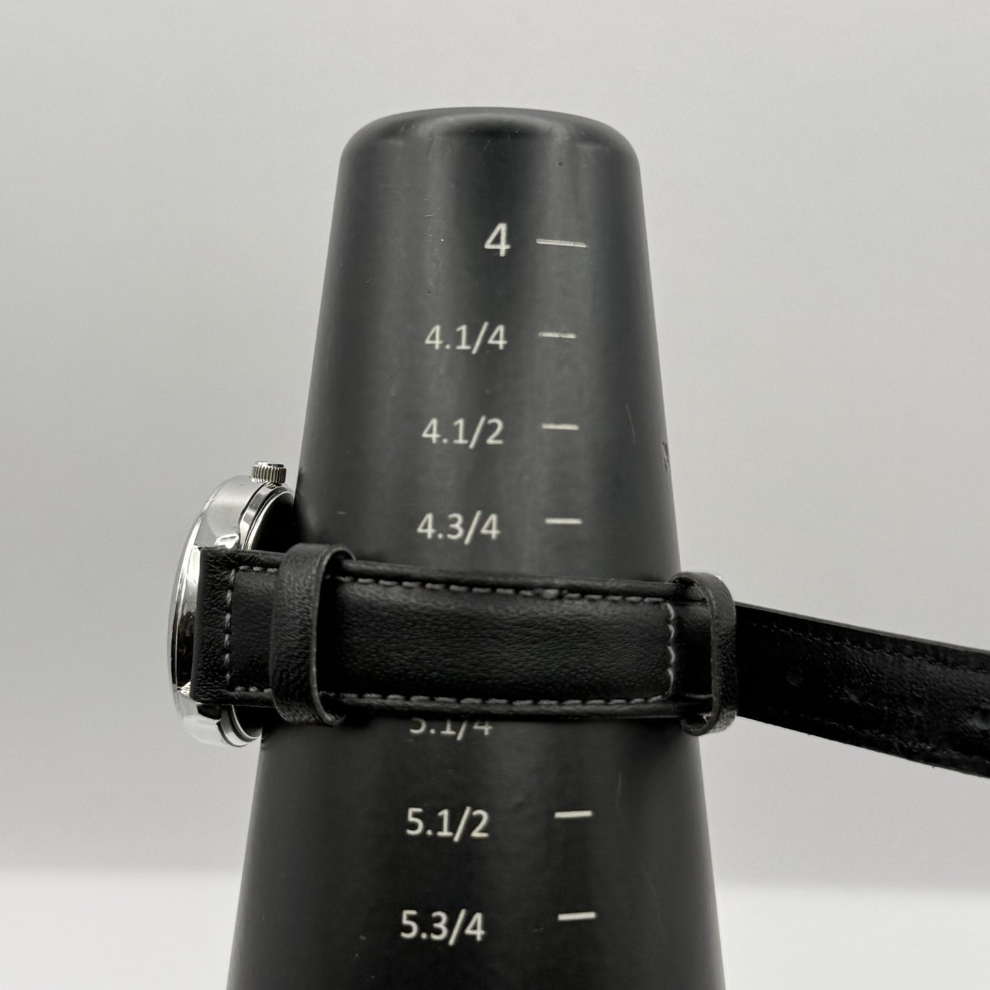 Pulsar Ladies Quartz Watch Date Dial Diamond Markers Leather Strap Working 27mm