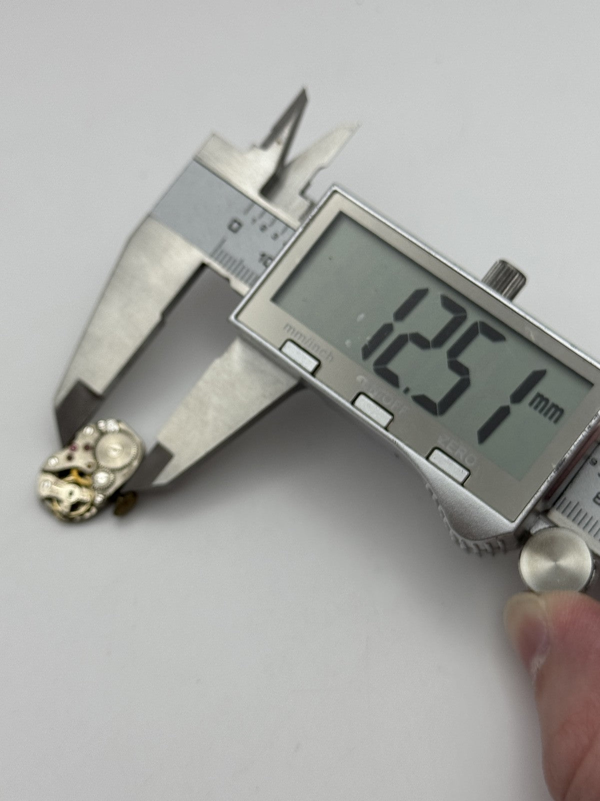 12.5mm Vintage ETA 1201 Manual Wind Swiss Watch Movement PARTS REPAIR