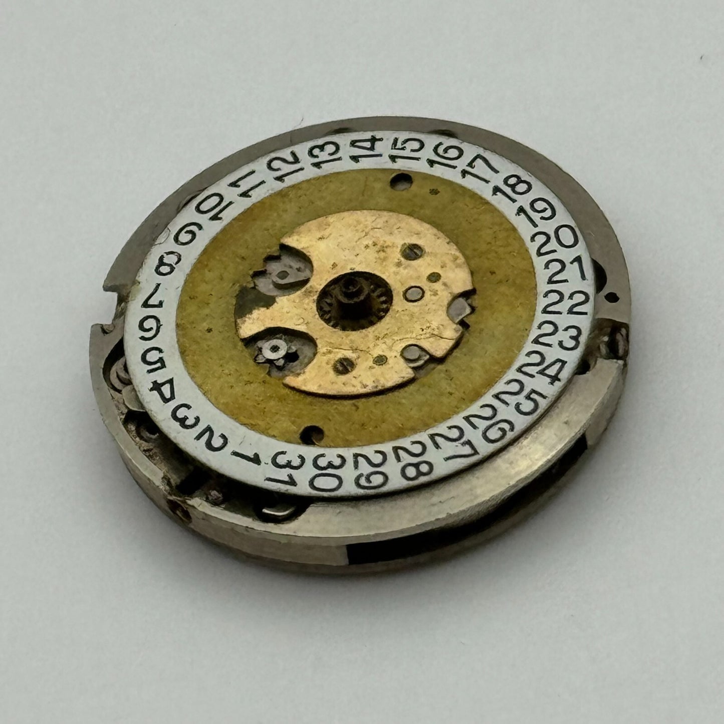 23.8mm F.Mauthe 612 German Manual Wind 17 Jewels Watch Movement Vintage PARTS