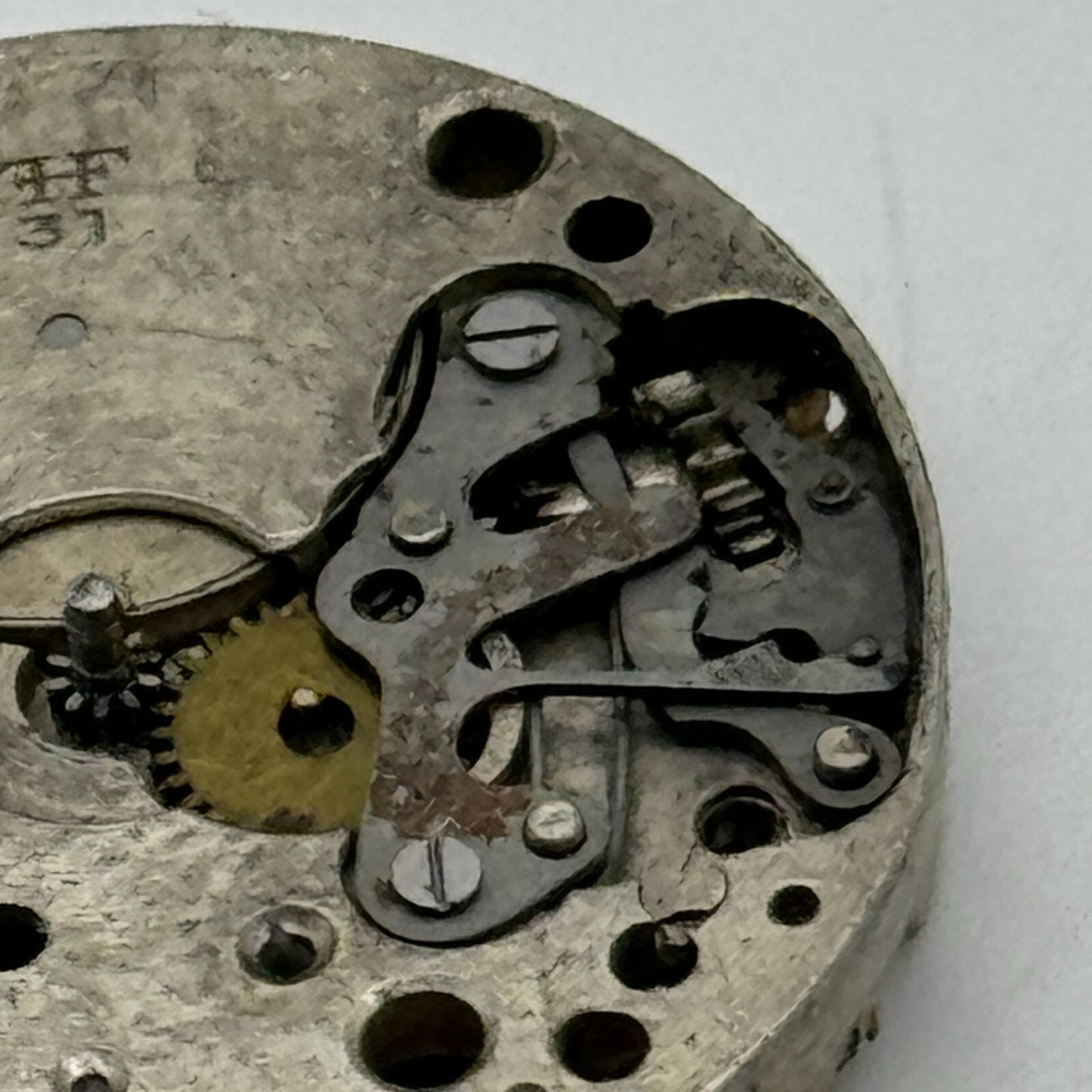 23.6mm FHF 37 Swiss 15 Jewels Manual Wind Watch Movement Vintage PARTS SPARES