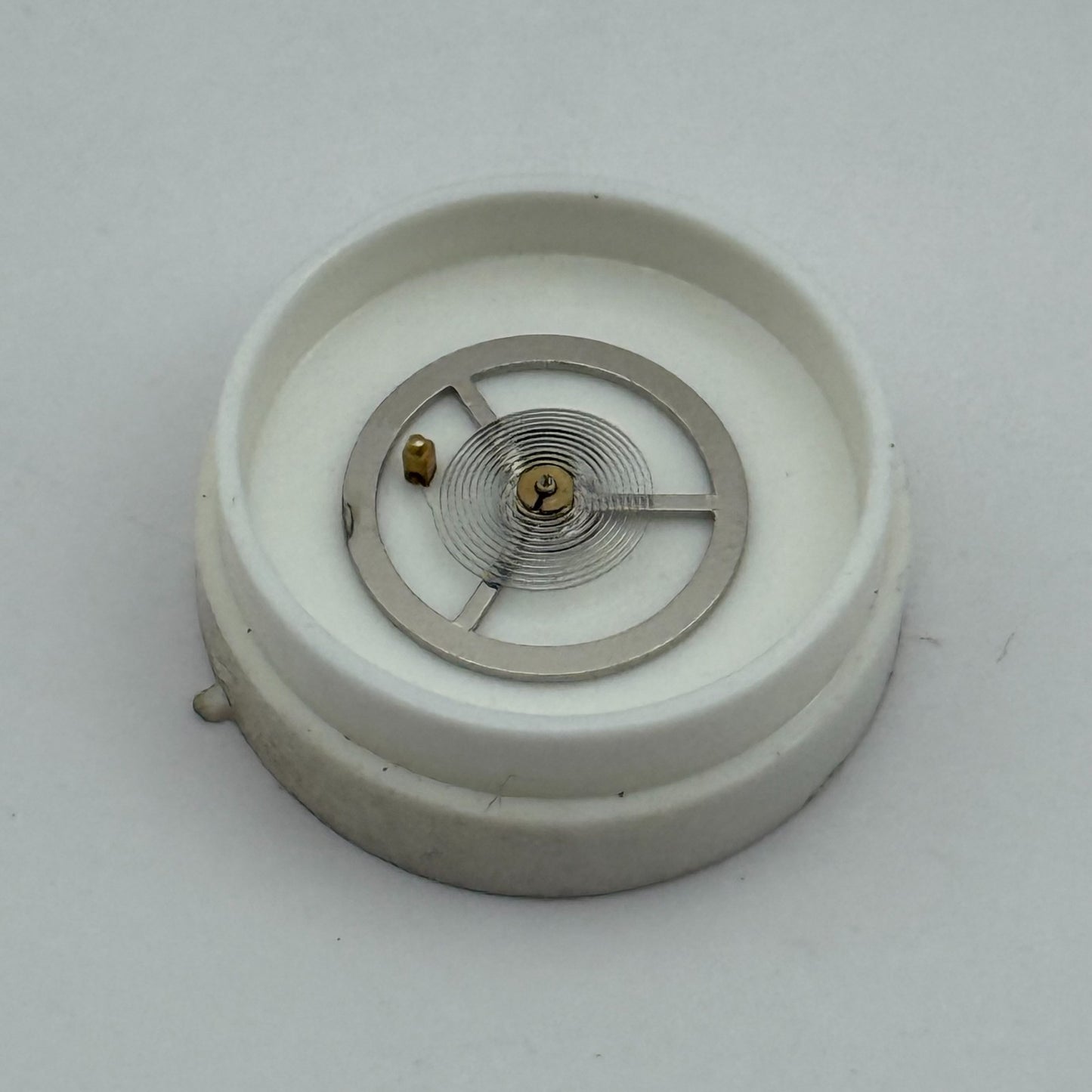 Brac 500 Balance Wheel Complete And Spring a dgt 1636 Watch Movement Parts NOS