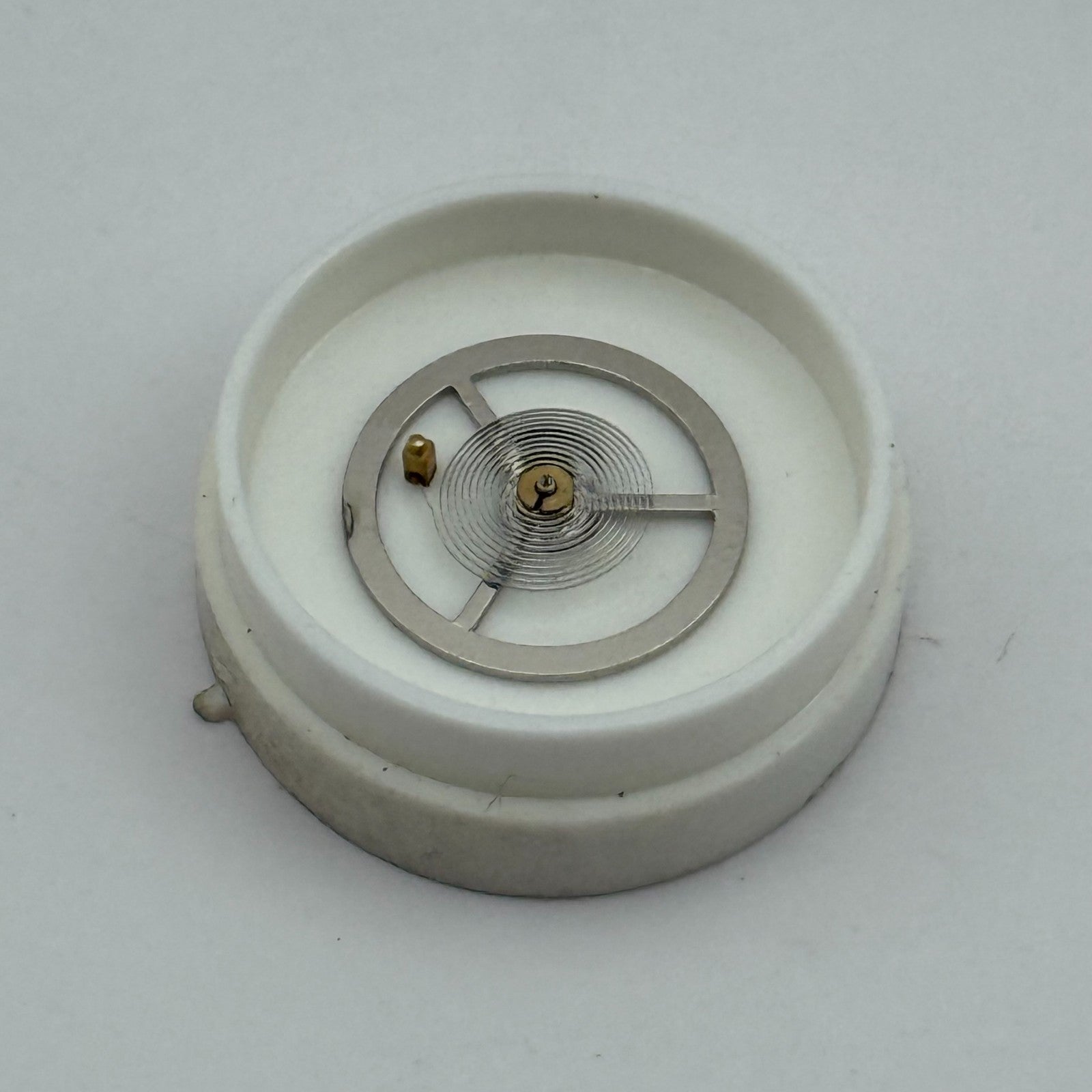 Brac 500 Balance Wheel Complete And Spring a dgt 1636 Watch Movement Parts NOS