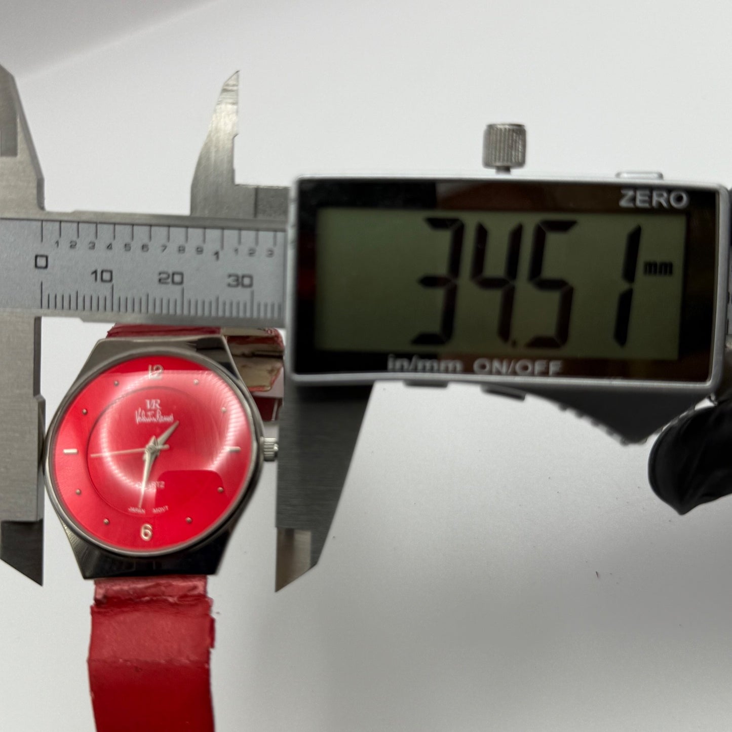 32mm Working Valentin Ramos Ladies 32mm Quartz Watch Needs New Strap Red Dial