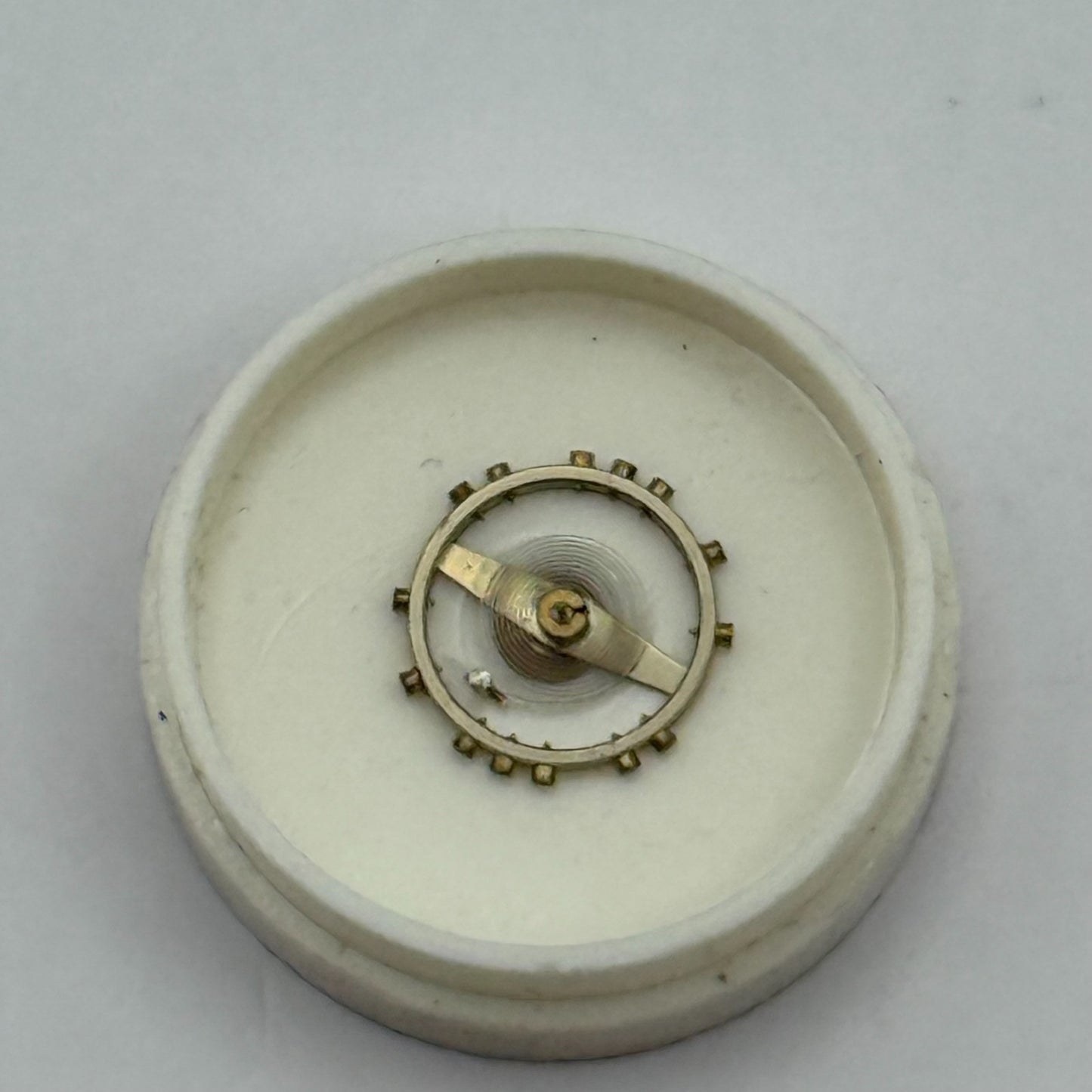 FEF 270 Balance Wheel Complete And Spring  5¼’’’ 173 Watch Movement Parts NOS