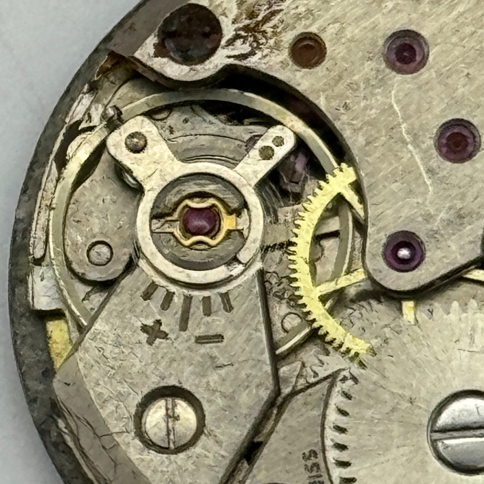 23.6mm Peseux P 7046 President Manual Wind Watch Movement Swiss Vintage PARTS