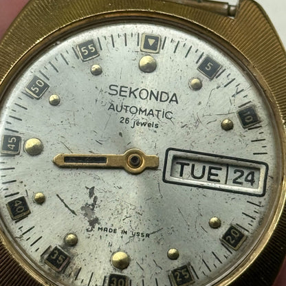 37mm Men's Vintage Sekonda USSR AU10 Automatic 26 Jewels Date Watch PARTS REPAIR