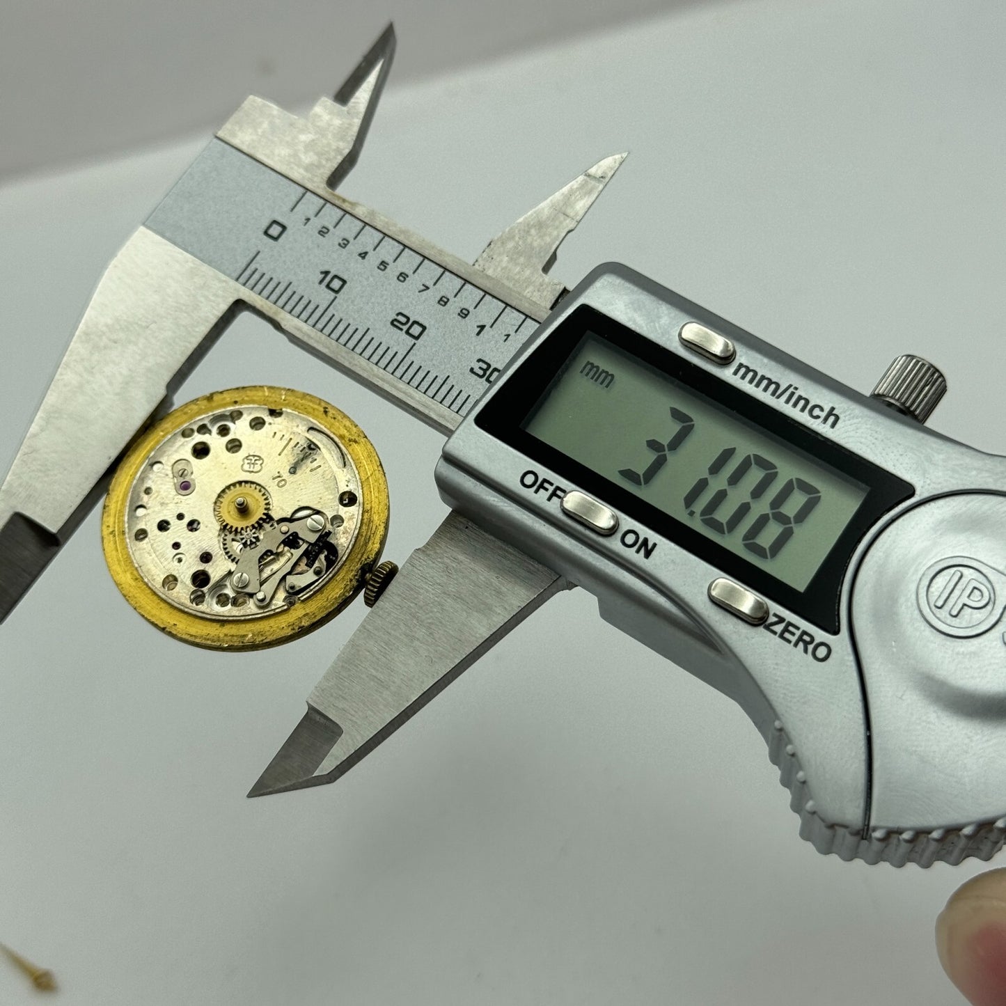 28.6mm Pioneer FHF Cal 70 Balance Ok Watch Movement Swiss Vintage PARTS SPARES
