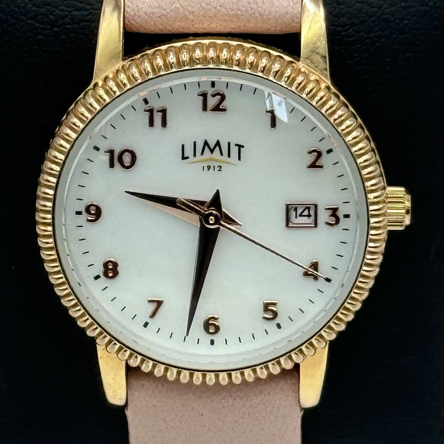 27mm Working Ladies Limit Mother Of Pearl Date Dial C-VJ22 Pink Quartz Watch