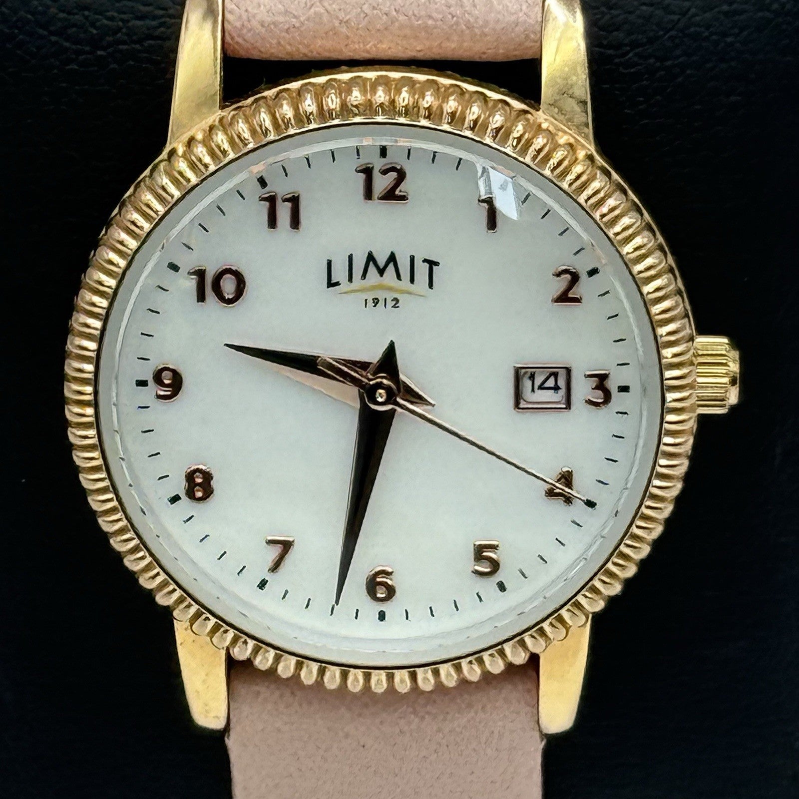 27mm Working Ladies Limit Mother Of Pearl Date Dial C-VJ22 Pink Quartz Watch