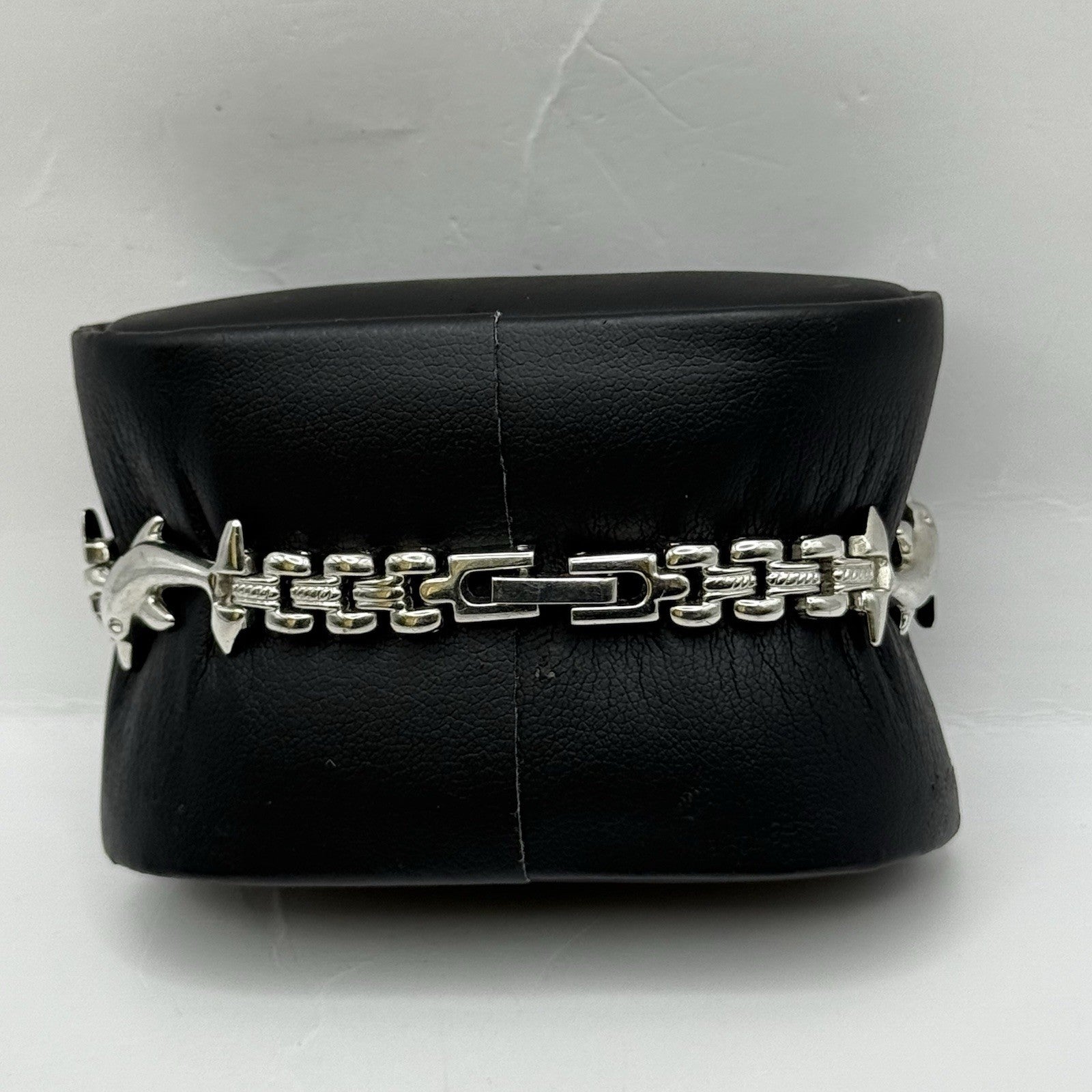 22mm Working Ladies Carvel Dolphin Stainless Steel Quartz Watch 5.75 Inches