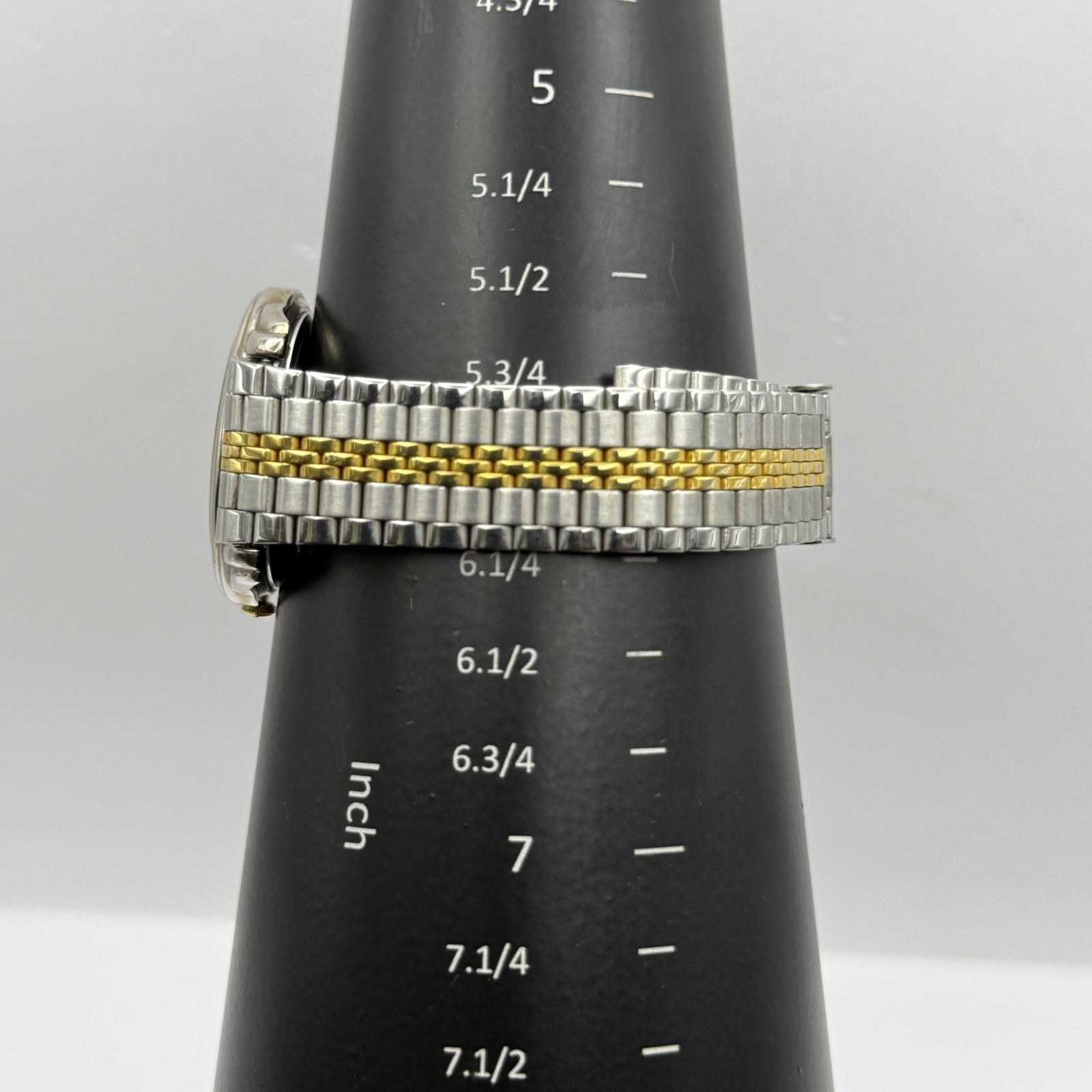 Battic Maruman Unisex Quartz Watch Two Tone Date Dial Gold Silver Working 33mm